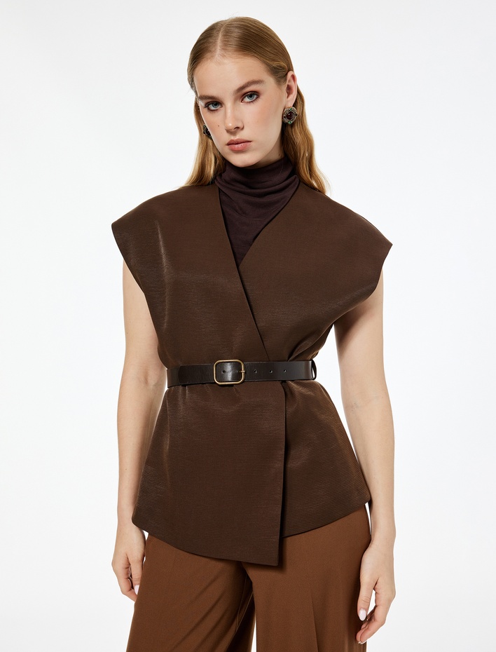  Koton X Melis Ağazat - Rahat Kalıp Kruvaze Bağlama Detaylı Yelek