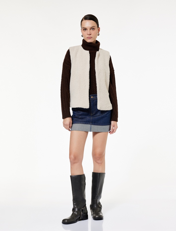  Bisiklet Yaka Crop Peluş Yelek