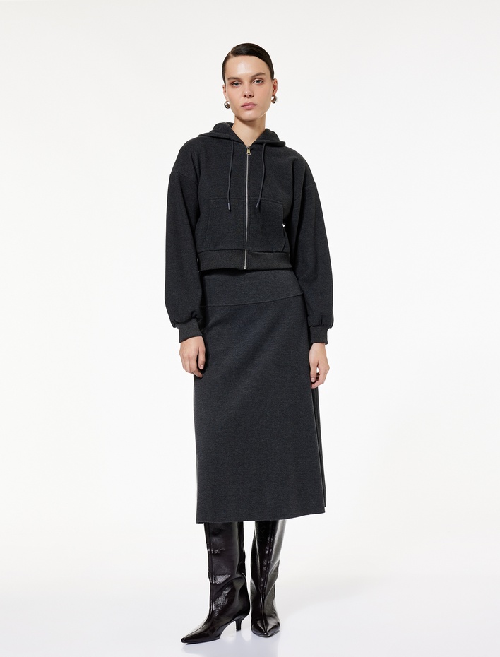  Pamuklu Slim Fit Cepli Uzun Kollu Fermuarlı Kapüşonlu Hırka