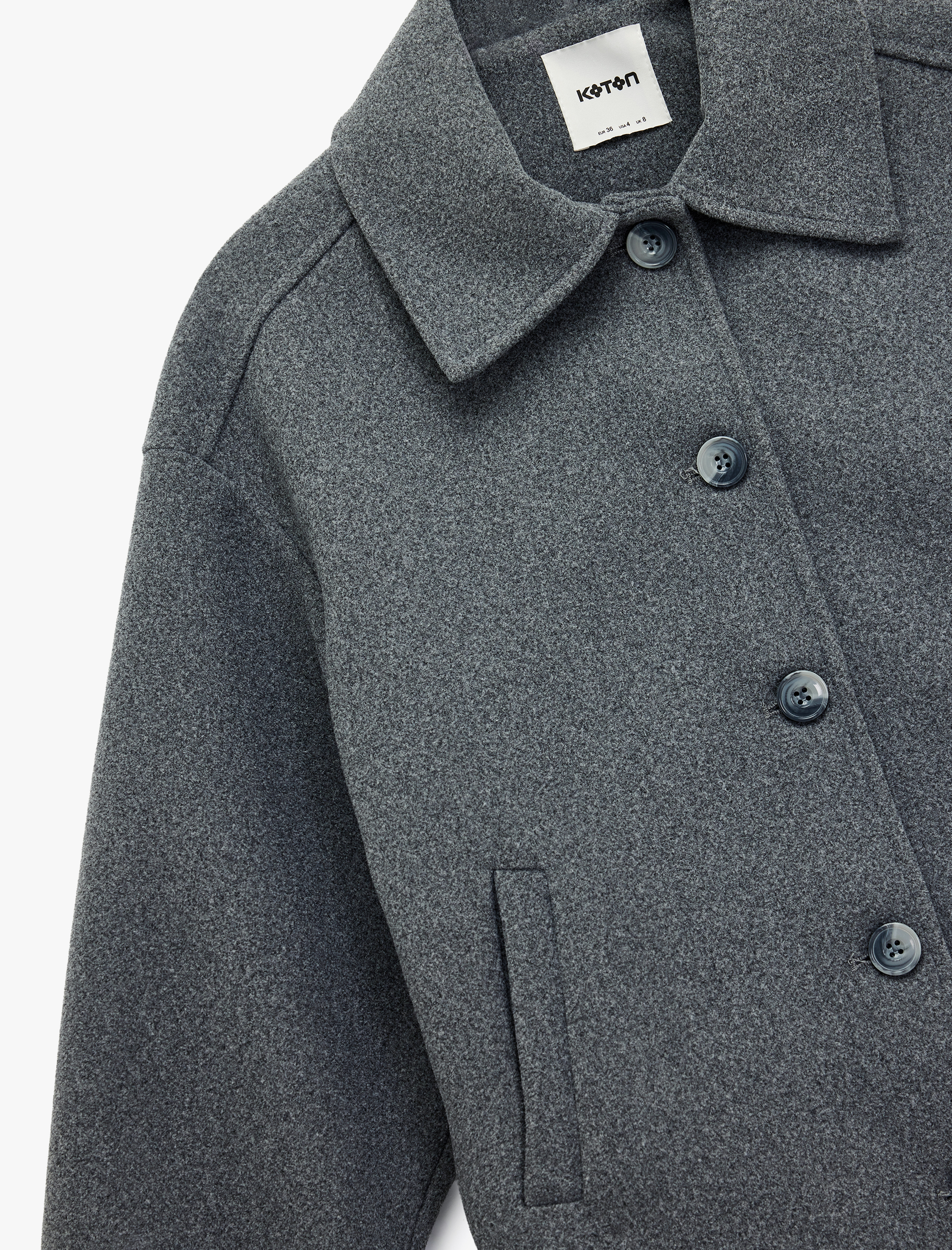   Düğmeli Cepli Uzun Kollu Kruvaze Kısa Kaşe Ceket