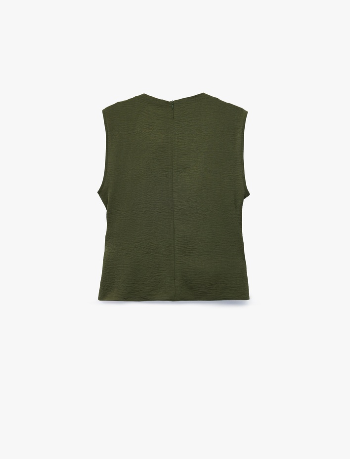  Aerobin Kumaş Kolsuz Degaje Yaka Kemer Detaylı Bluz