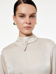 Asimetrik Yaka Uzun Kollu Saten Bluz