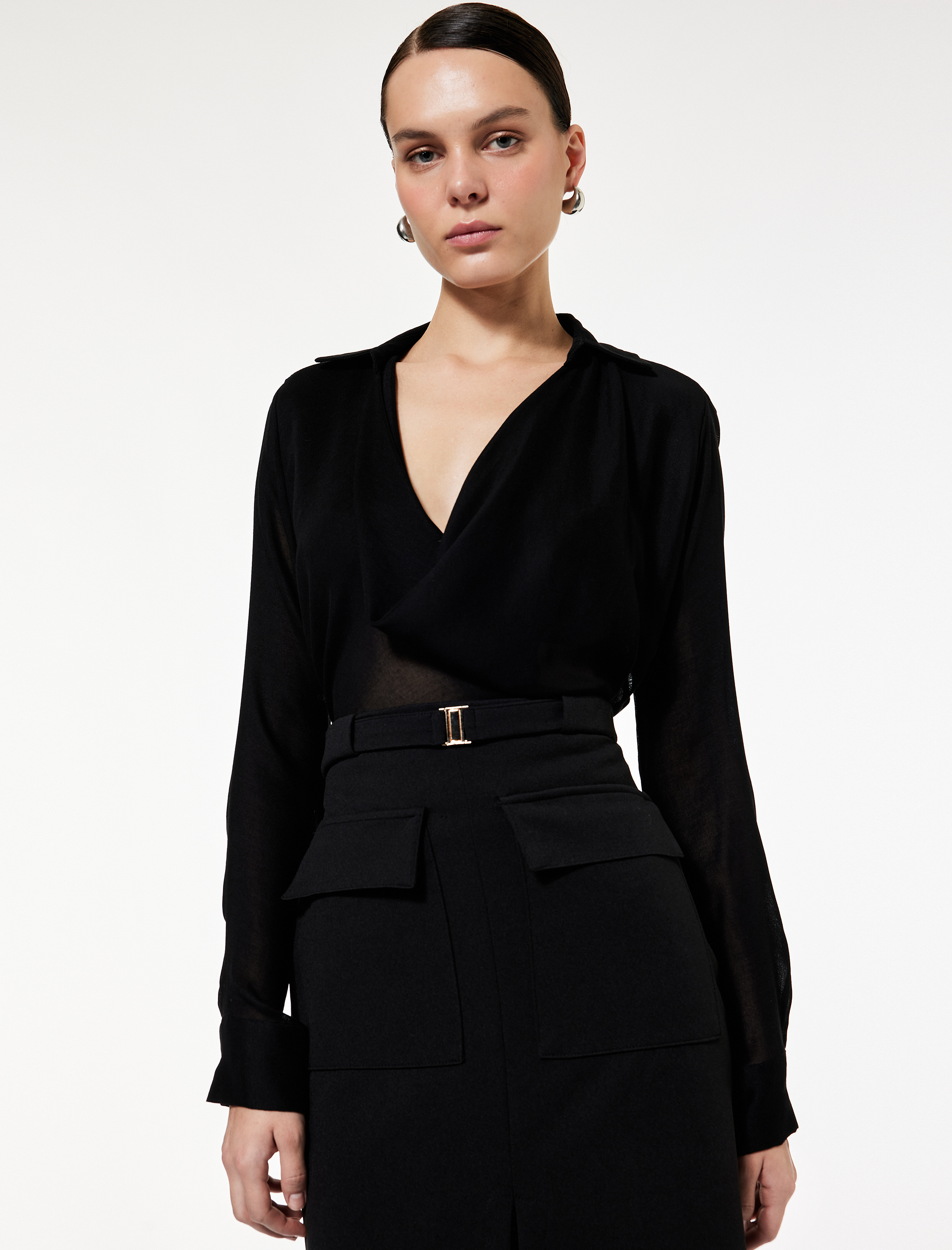   Yarı Transparan Uzun Kollu Degaje Detaylı Gömlek Yaka Bluz