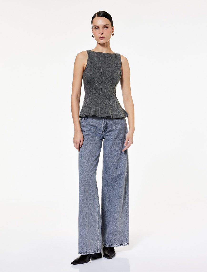Gri Kadın Slim Fit Kayık Yuvarlak Yaka Parıltılı Çizgili Kolsuz