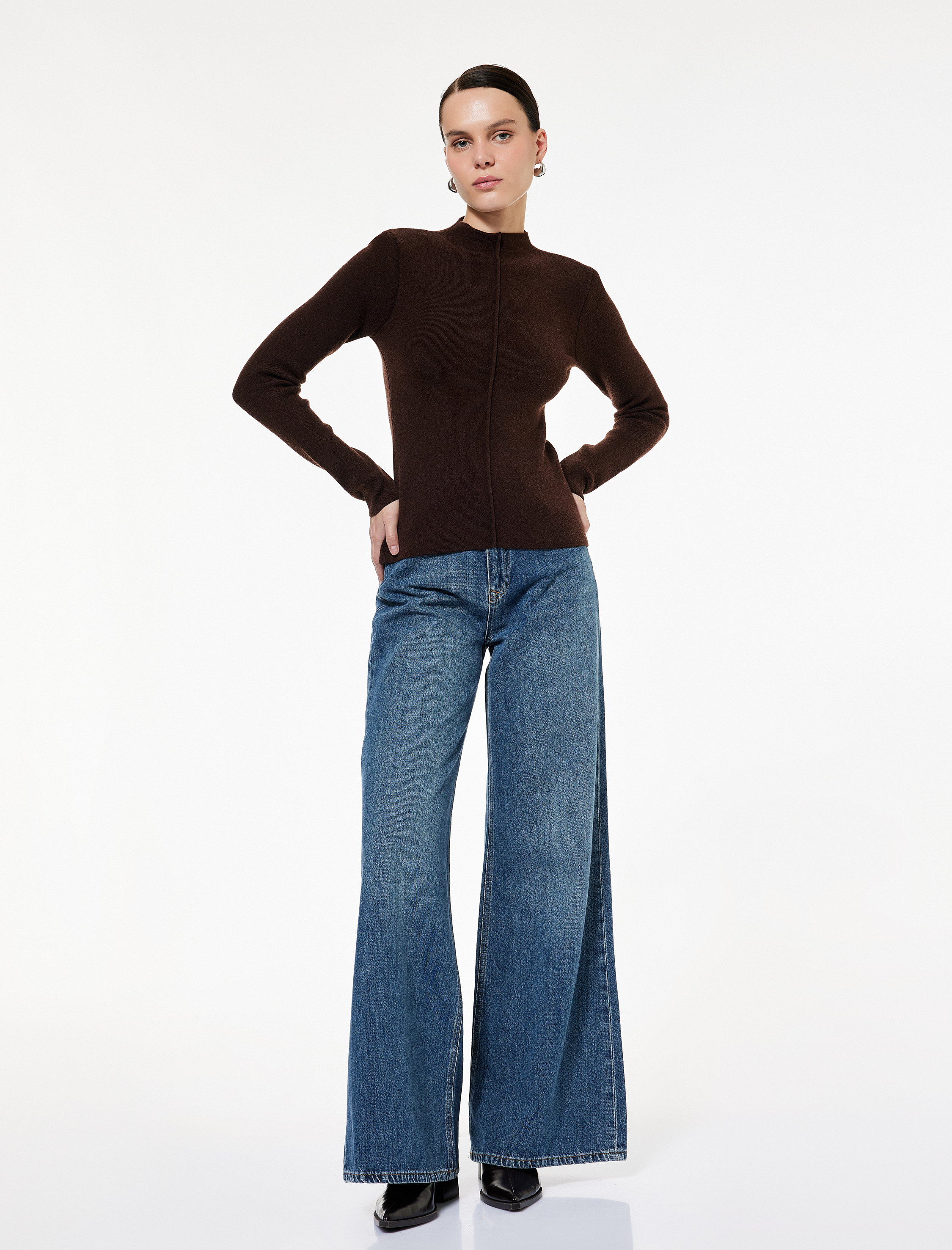   Hafif Dik Yaka Uzun Kollu Triko Kazak