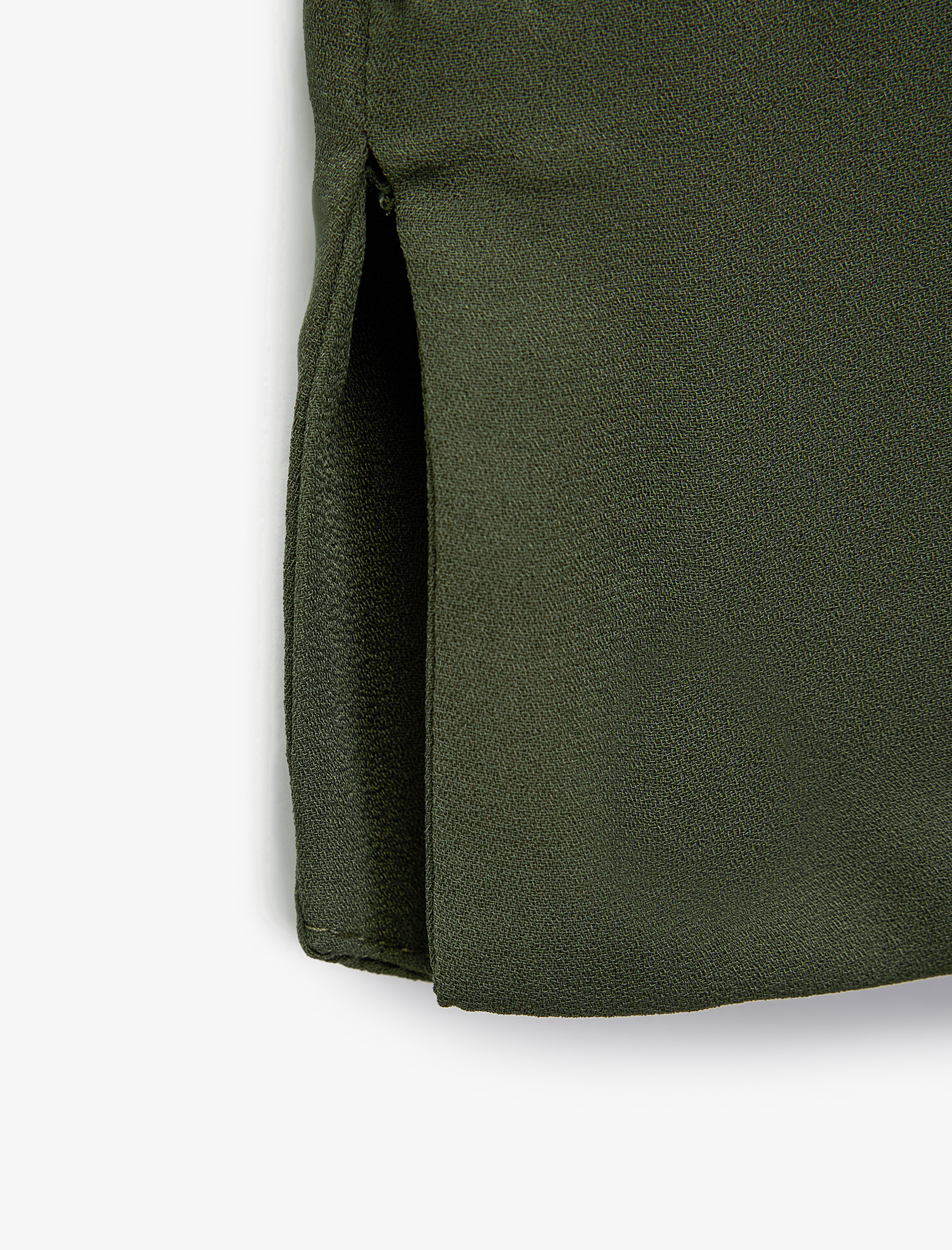   Regular Fit Uzun Kollu Dik Yaka Drapeli Bluz