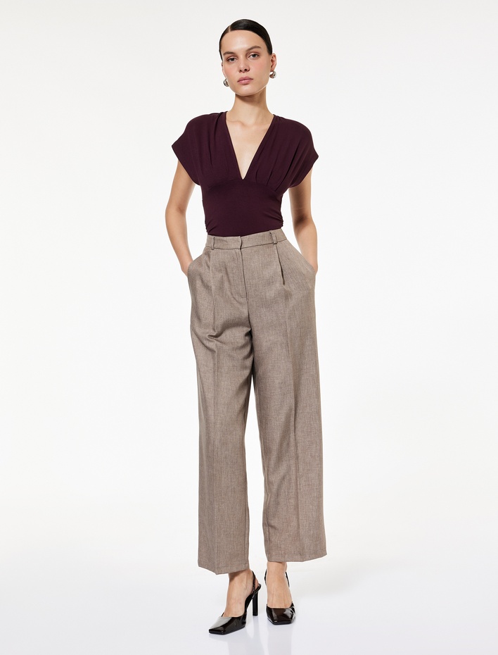  Drapeli Sırt Dekolteli Bağlama Detaylı V Yaka Bluz