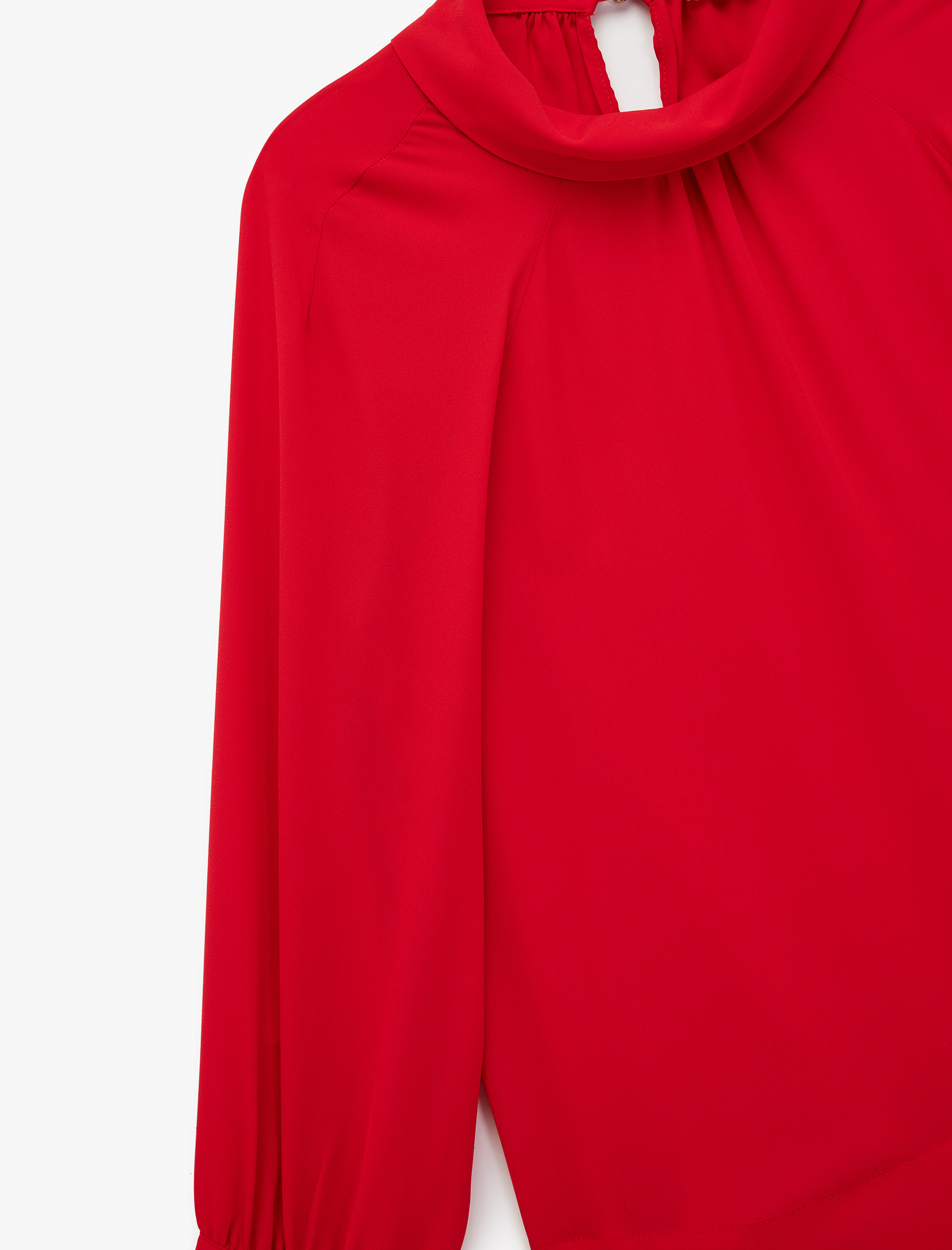   Regular Fit Uzun Kollu Dik Yaka Drapeli Bluz