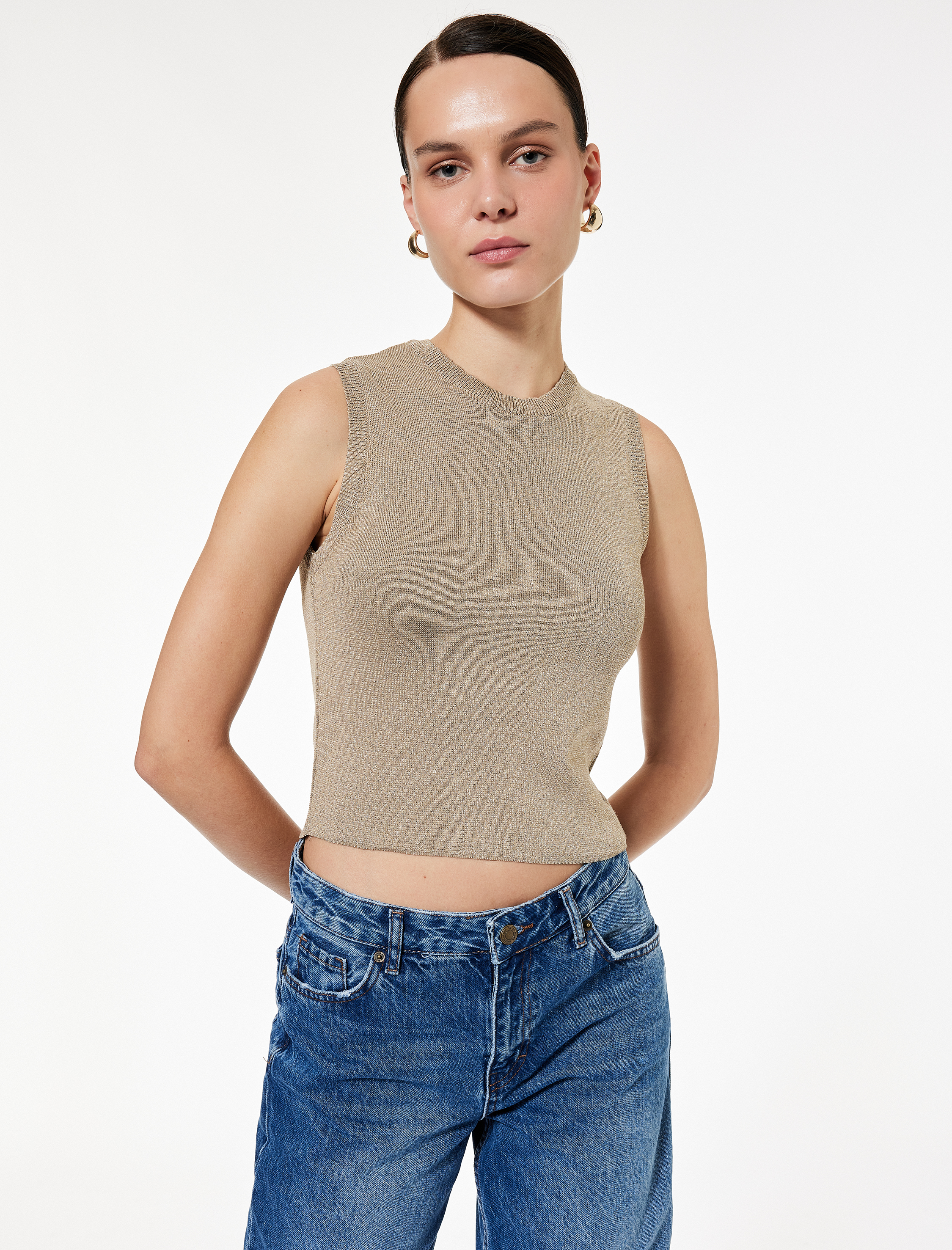   Regular Fit Kolsuz Bisiklet Yaka Simli Triko Atlet