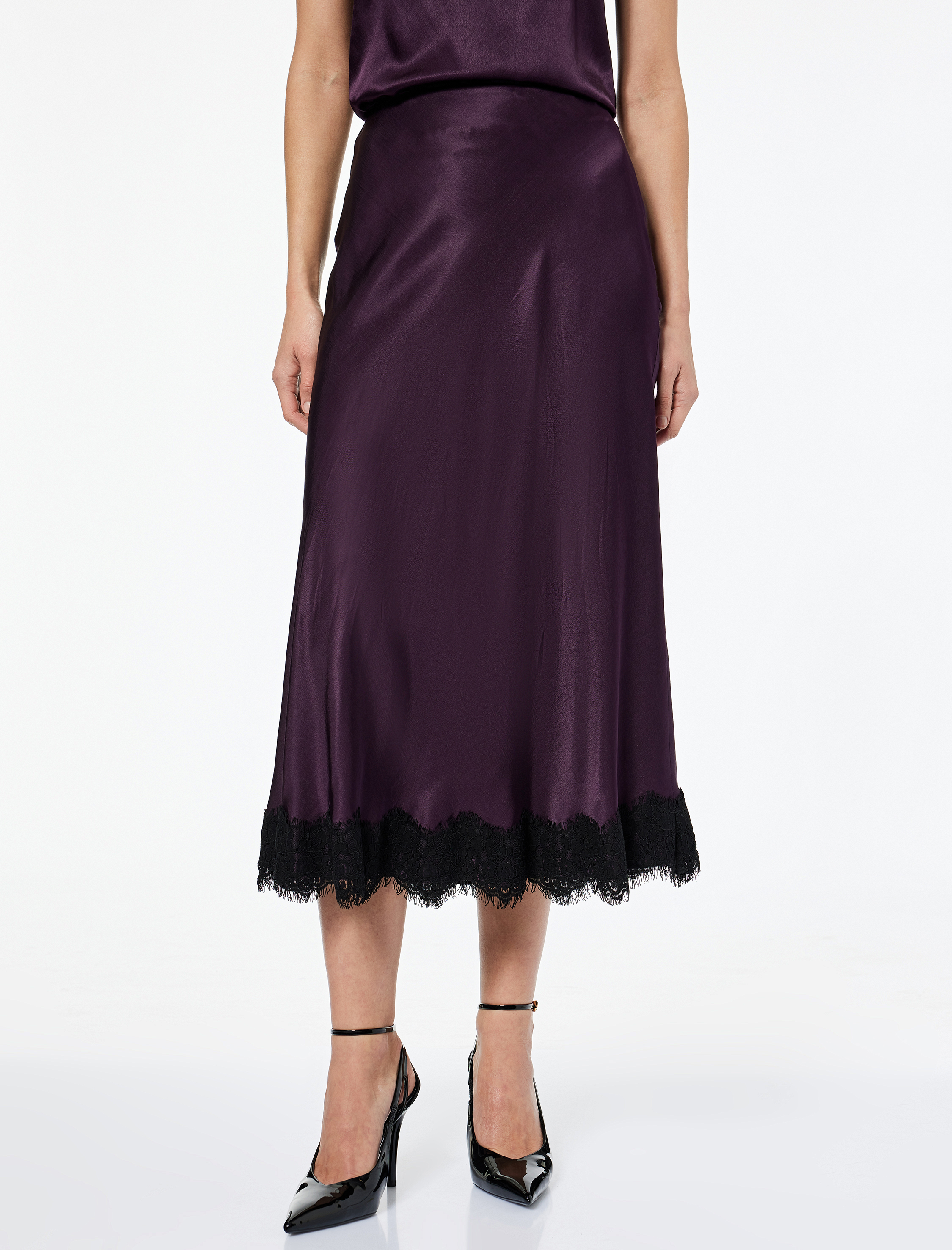   Slim Fit Dantel Detaylı Midi Saten Etek