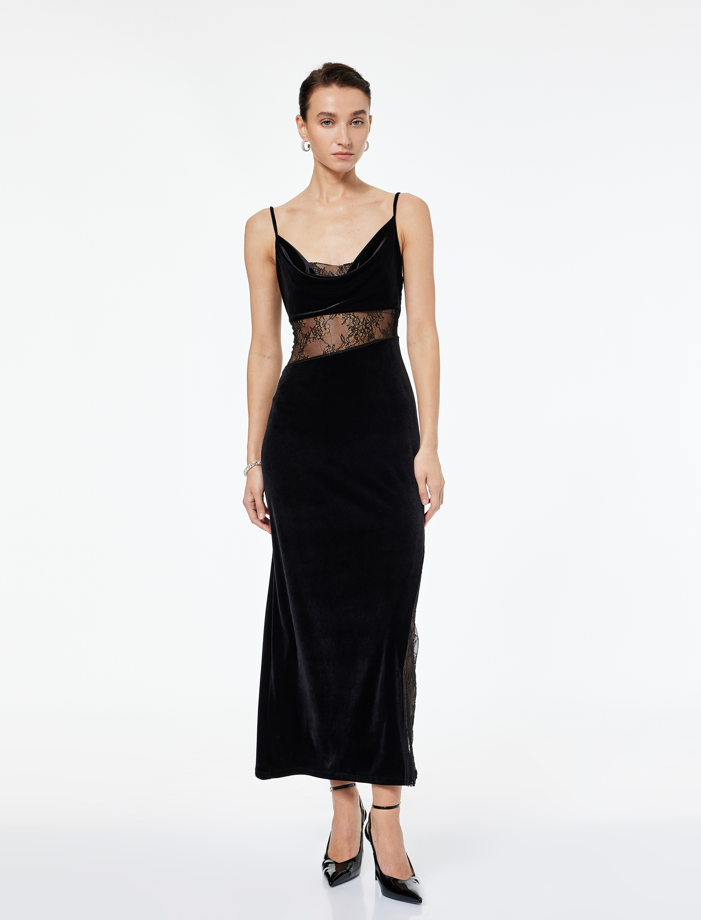   Dantel Detaylı Degaje Yaka Bodycon Kolsuz Uzun Abiye Elbise