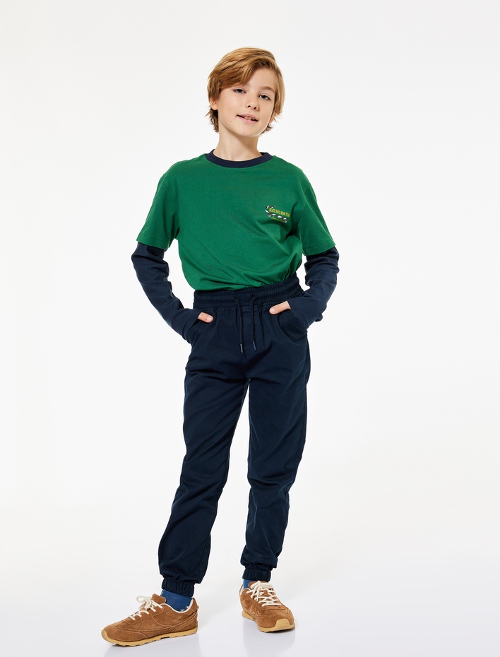 Erkek Çocuk Beli Bağcıklı Cep Detaylı Pamuklu Gabardin Jogger Okul Pantolonu