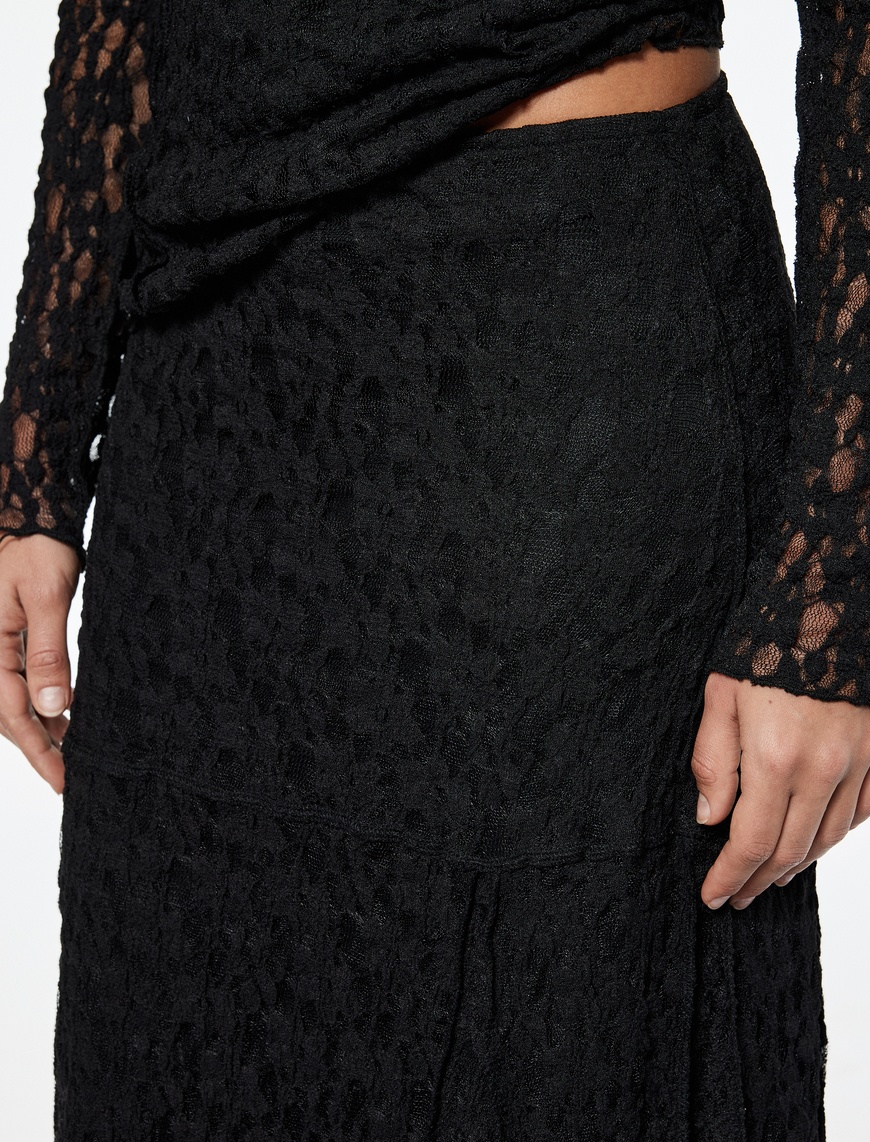   Slim Fit Dikiş Detaylı Midi Dantel Etek