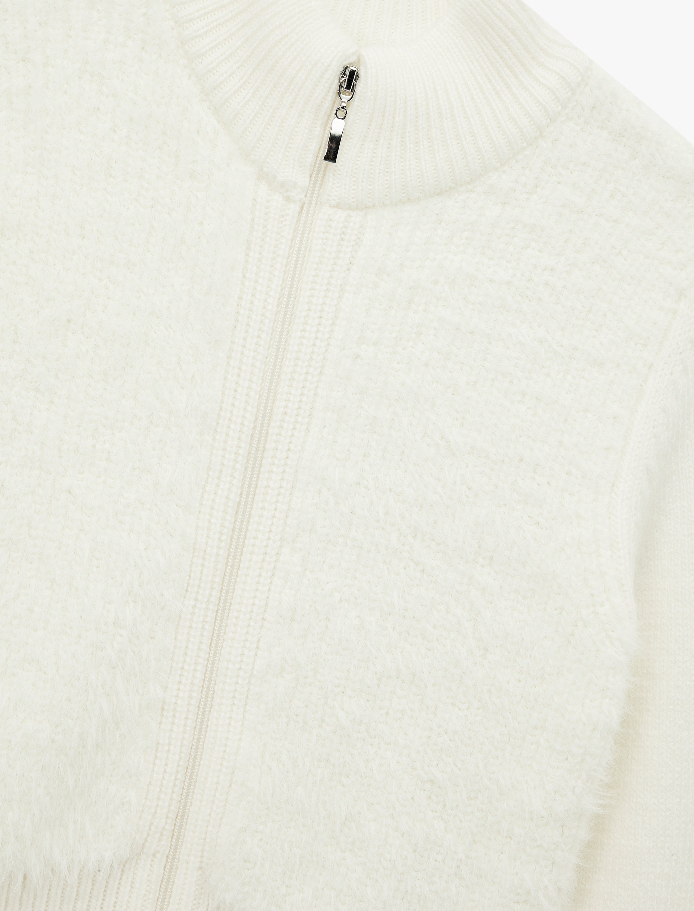   Yumuşak Dokulu Uzun Kollu Dik Yaka Fermuarlı Hırka