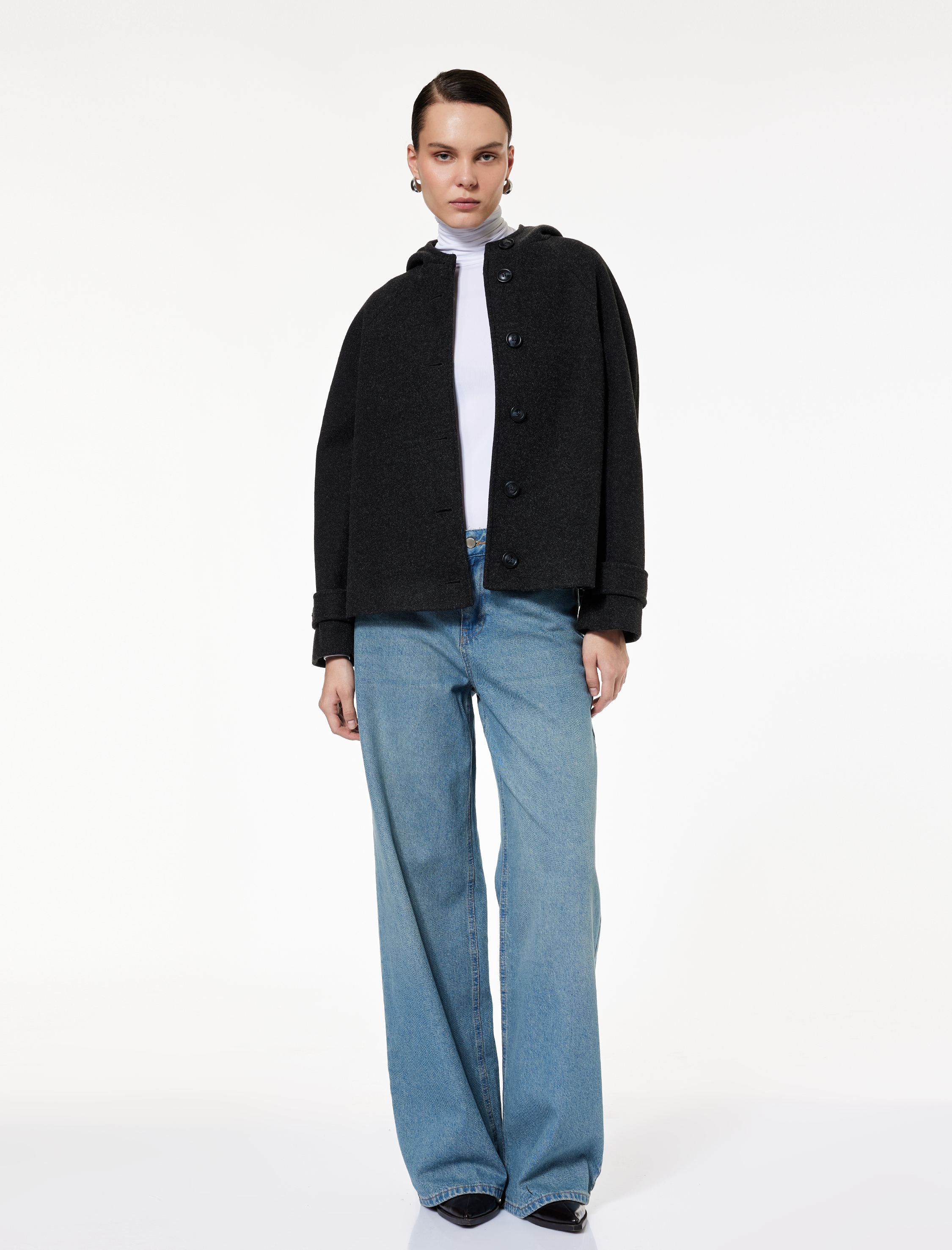   Düğmeli Cepli Uzun Kollu Kısa Kapüşonlu Kaşe Mont