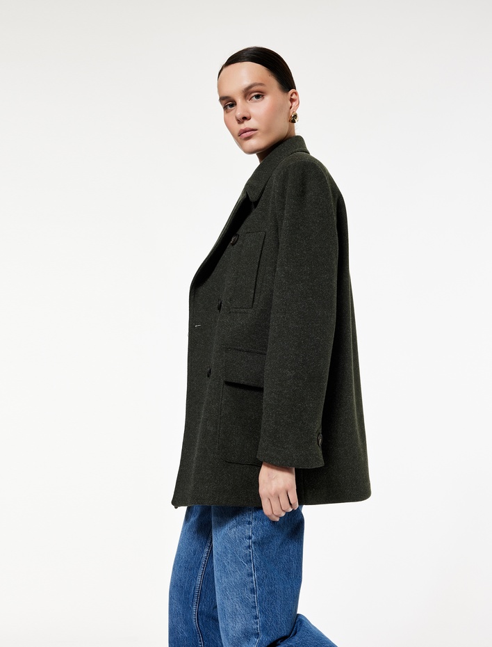  Koton X Sima Tarkan - Uzun Kollu Cepli Kruvaze Kısa Kaşe Kaban