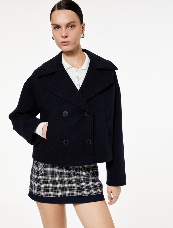  Cepli Kruvaze Uzun Kollu Düğmeli Kısa Kaşe Mont