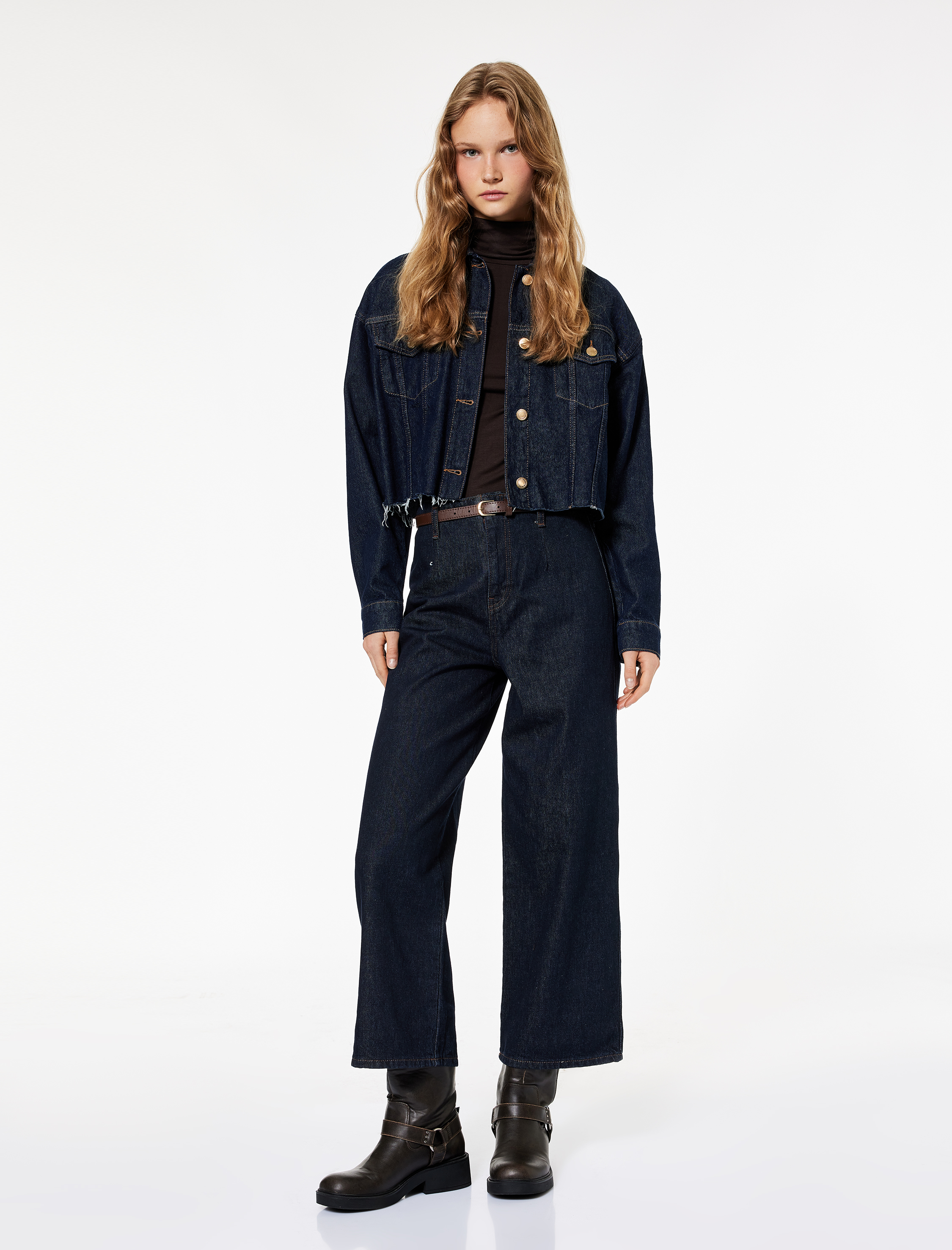 Yüksek Bel Pamuklu Kemer Detaylı Cepli Kısa Geniş Paça Jean Pantolon - Wide Leg Jeans