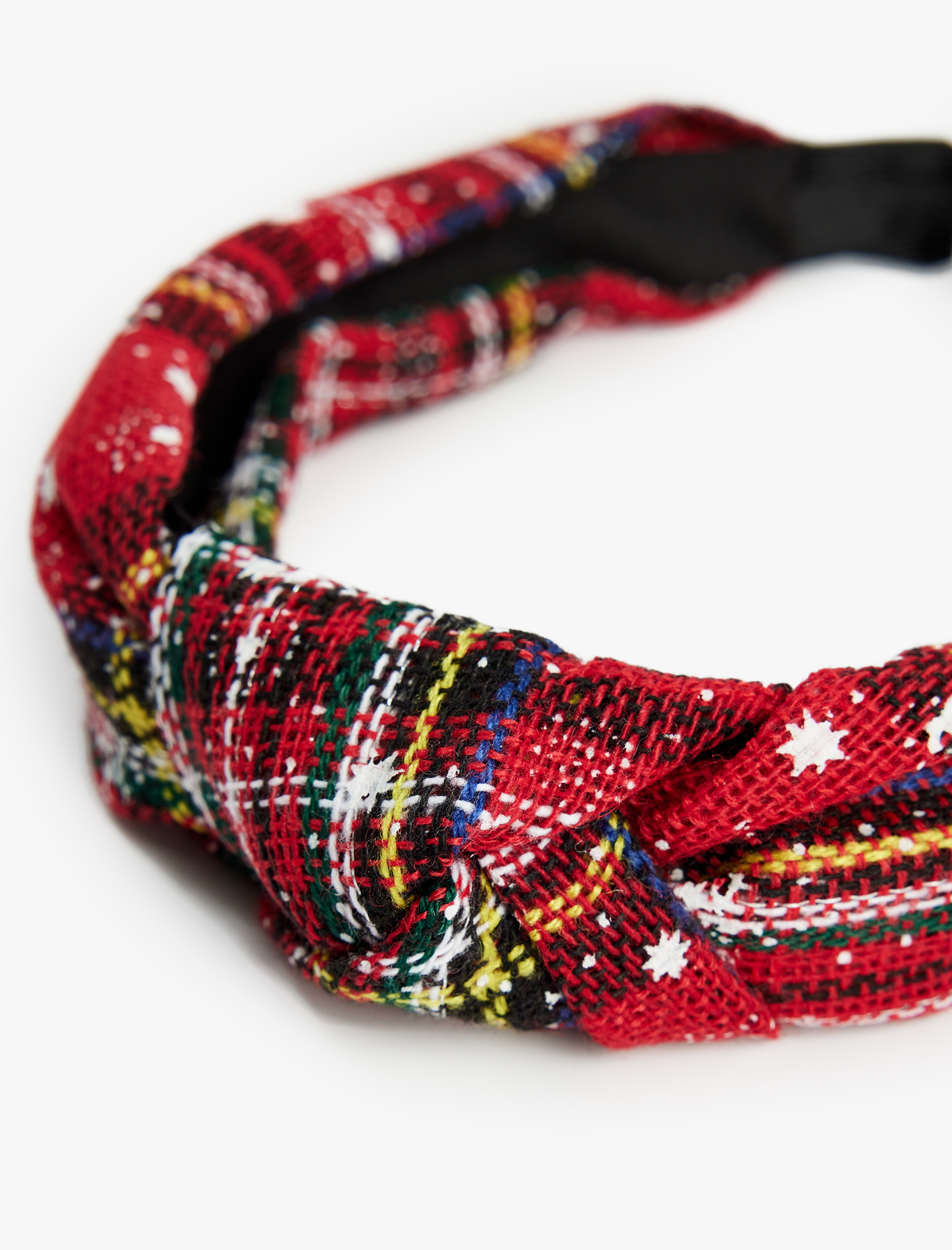  Kadın Ekoseli  Düğüm Detaylı Kar Desenli Taç