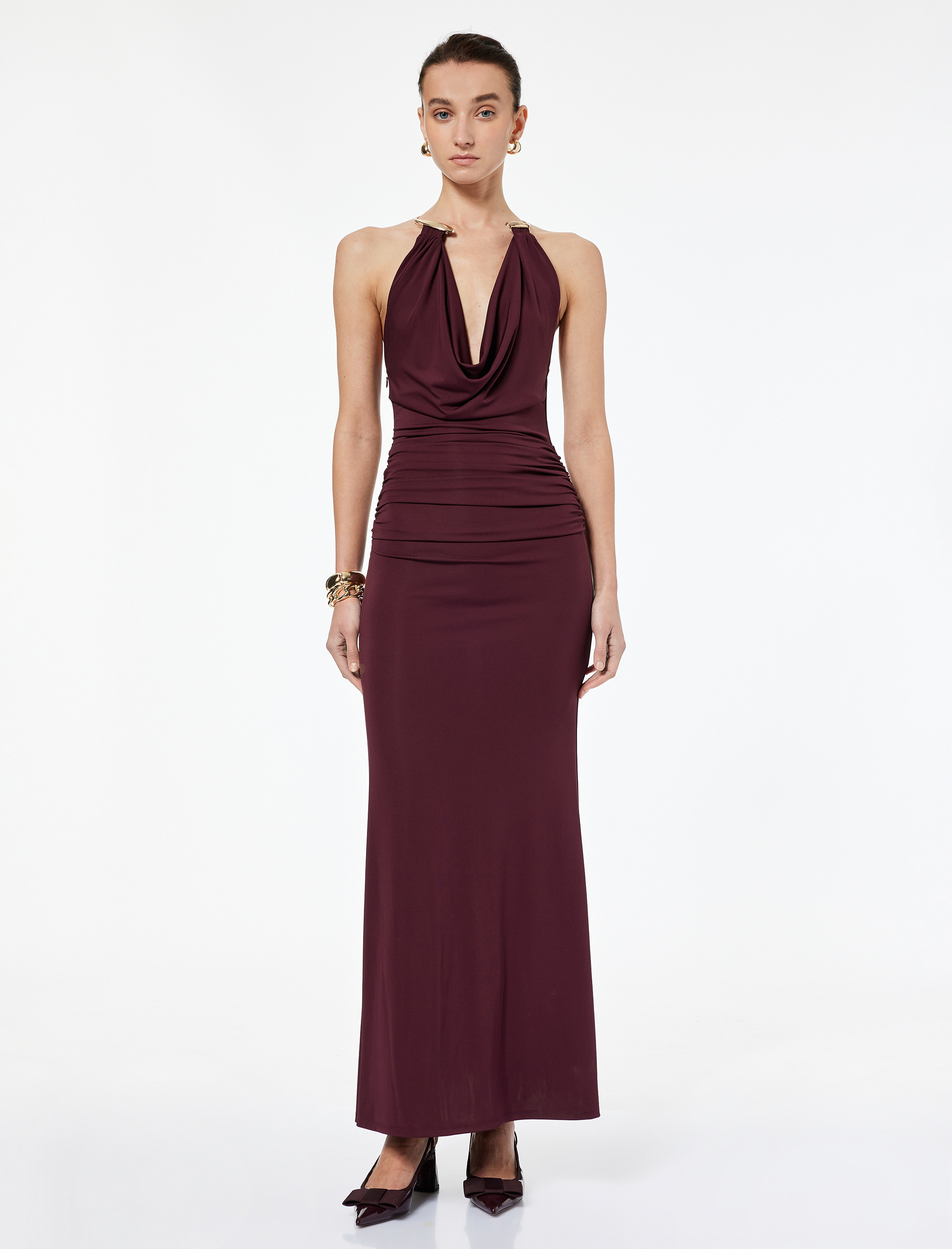   Halter Yaka Metal Aksesuarlı Slim Fit Uzun Elbise