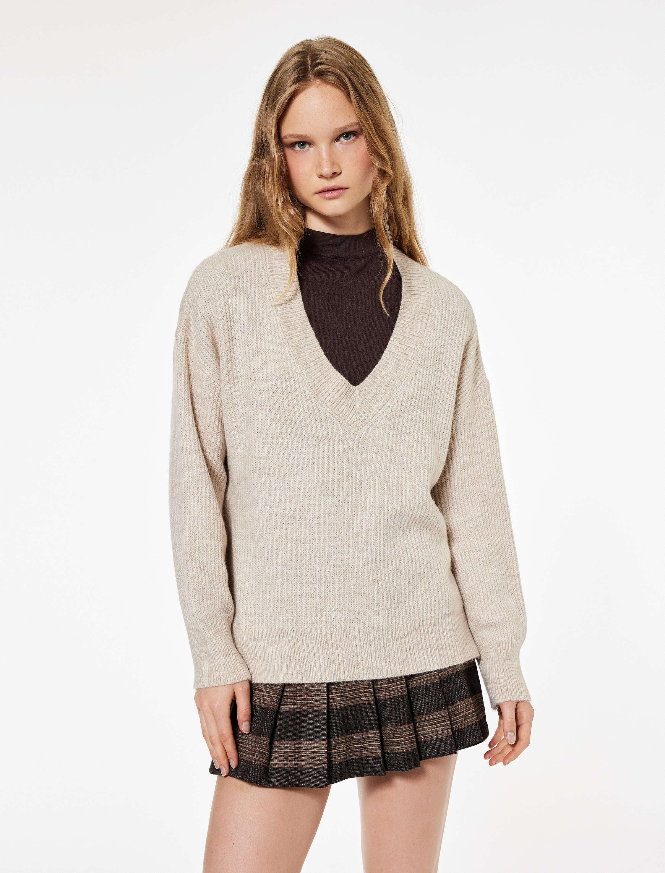 Uzun Kollu V Yaka Basic Triko Kazak