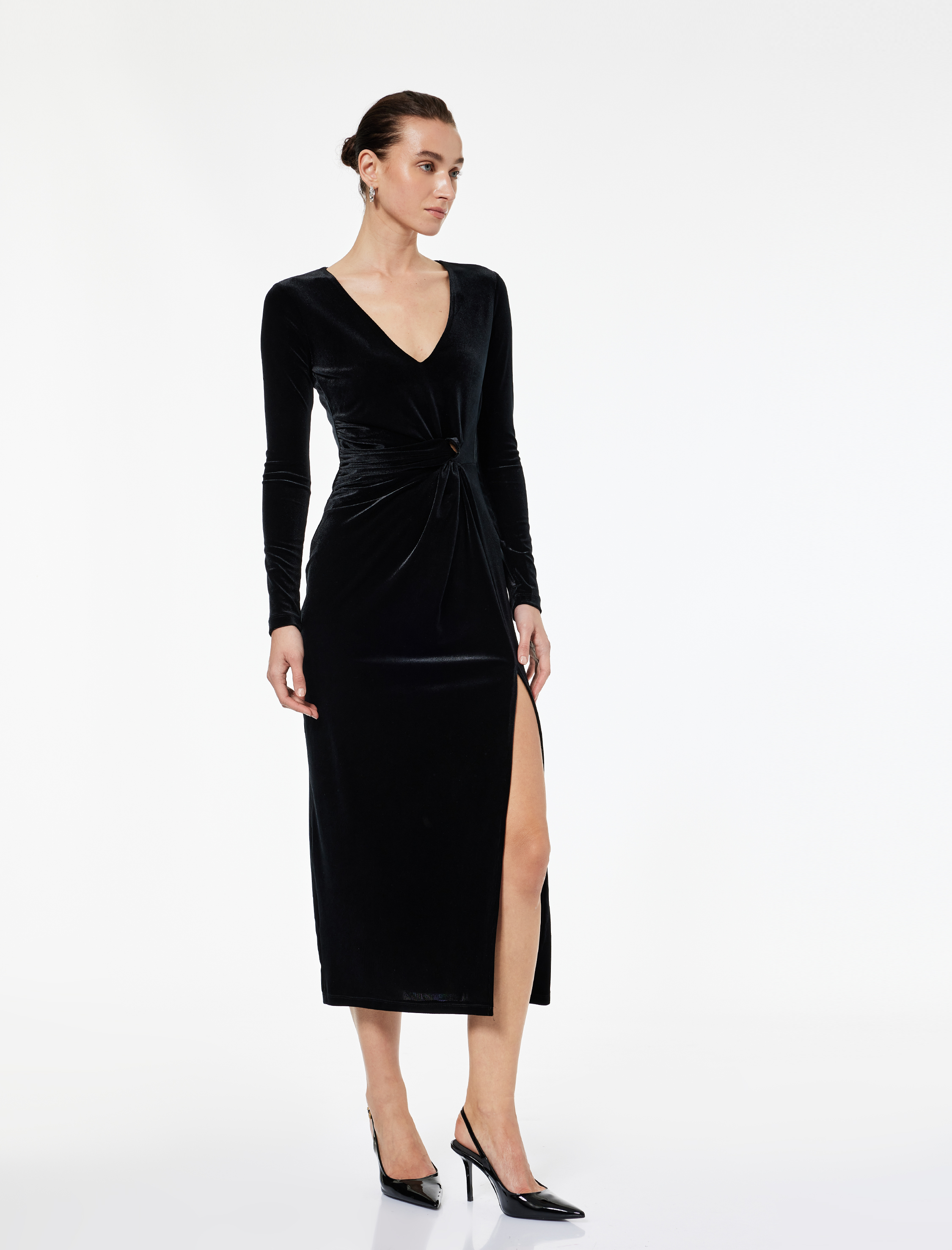   Uzun Kollu V Yaka Yırtmaç Detaylı Slim Fit Midi Elbise