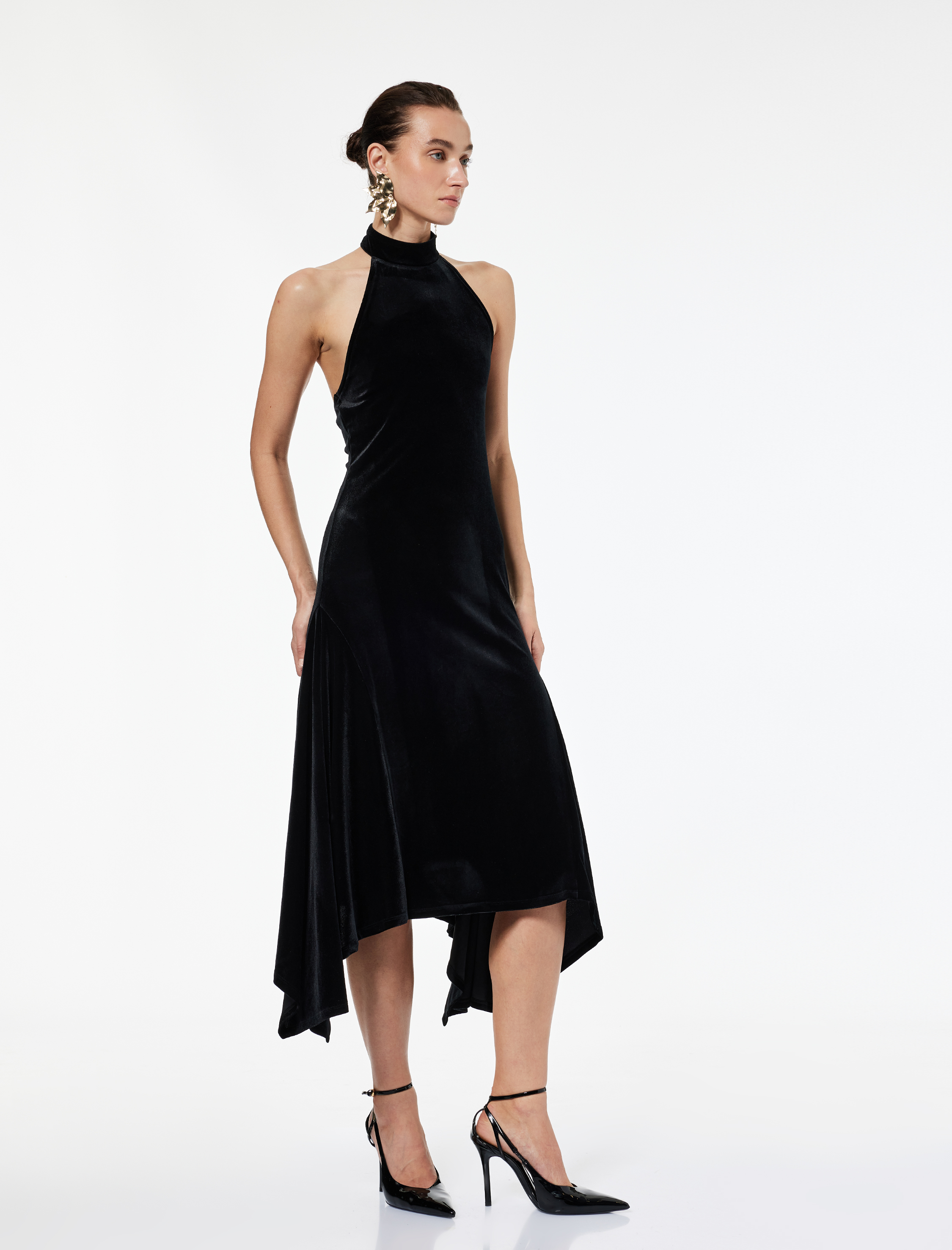   Halter Yaka Kolsuz Sırt Detaylı Midi Elbise