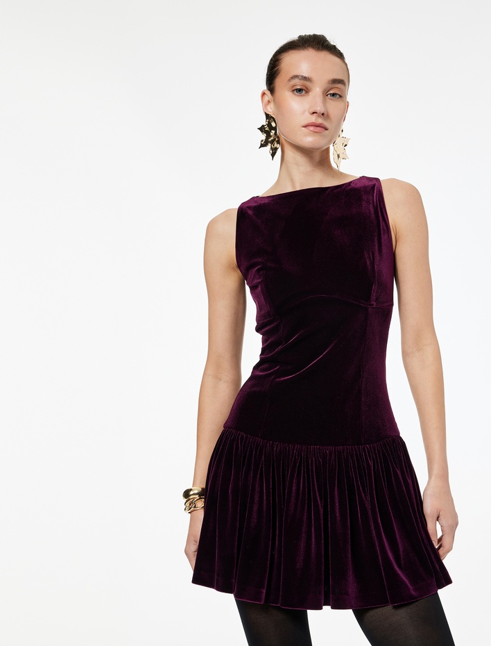  Bisiklet Yaka Kolsuz Rahat Kesim Pileli Mini Elbise