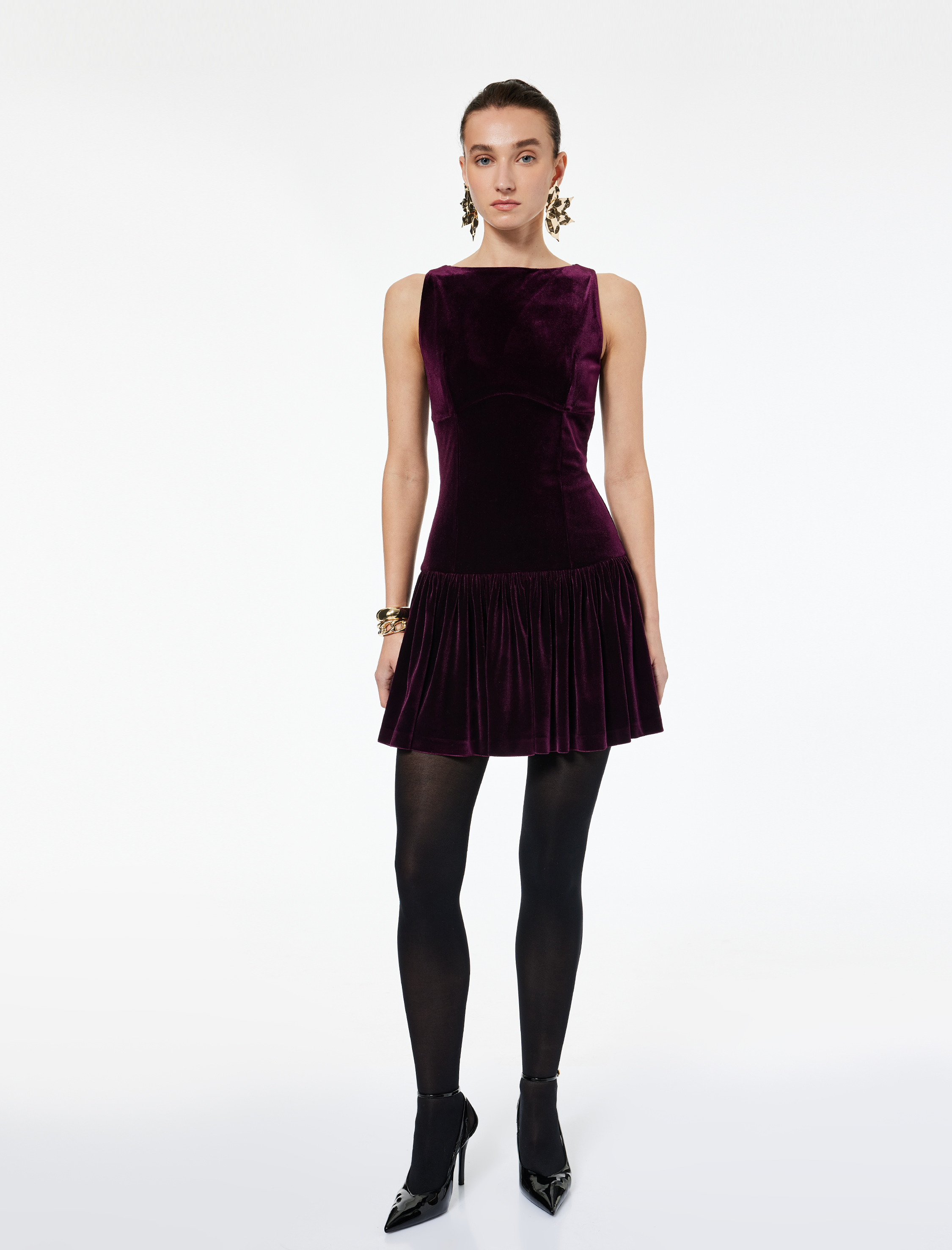   Bisiklet Yaka Kolsuz Rahat Kesim Pileli Mini Elbise