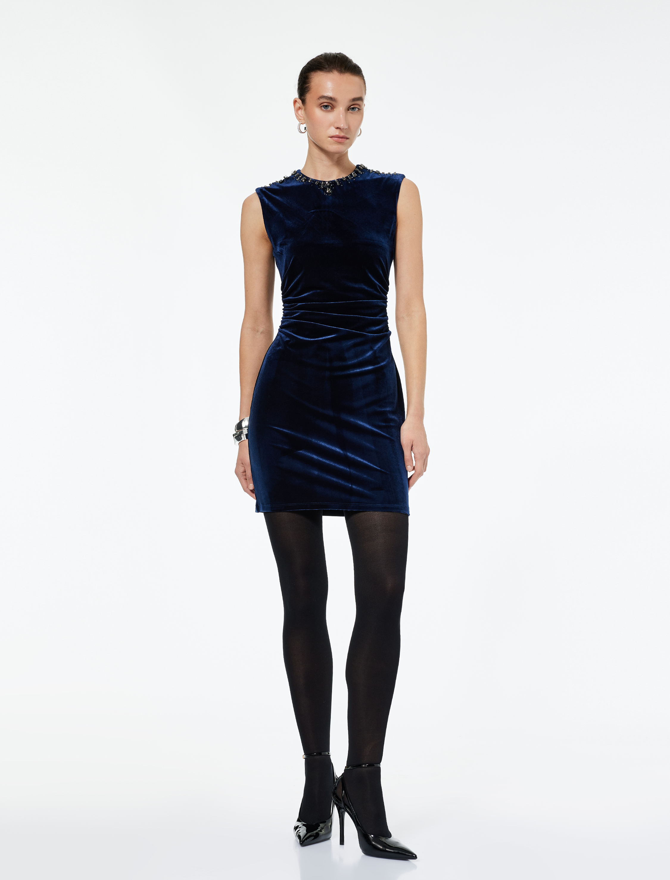   Kolsuz İşleme Detaylı Bisiklet Yaka Slim Fit  Elbise