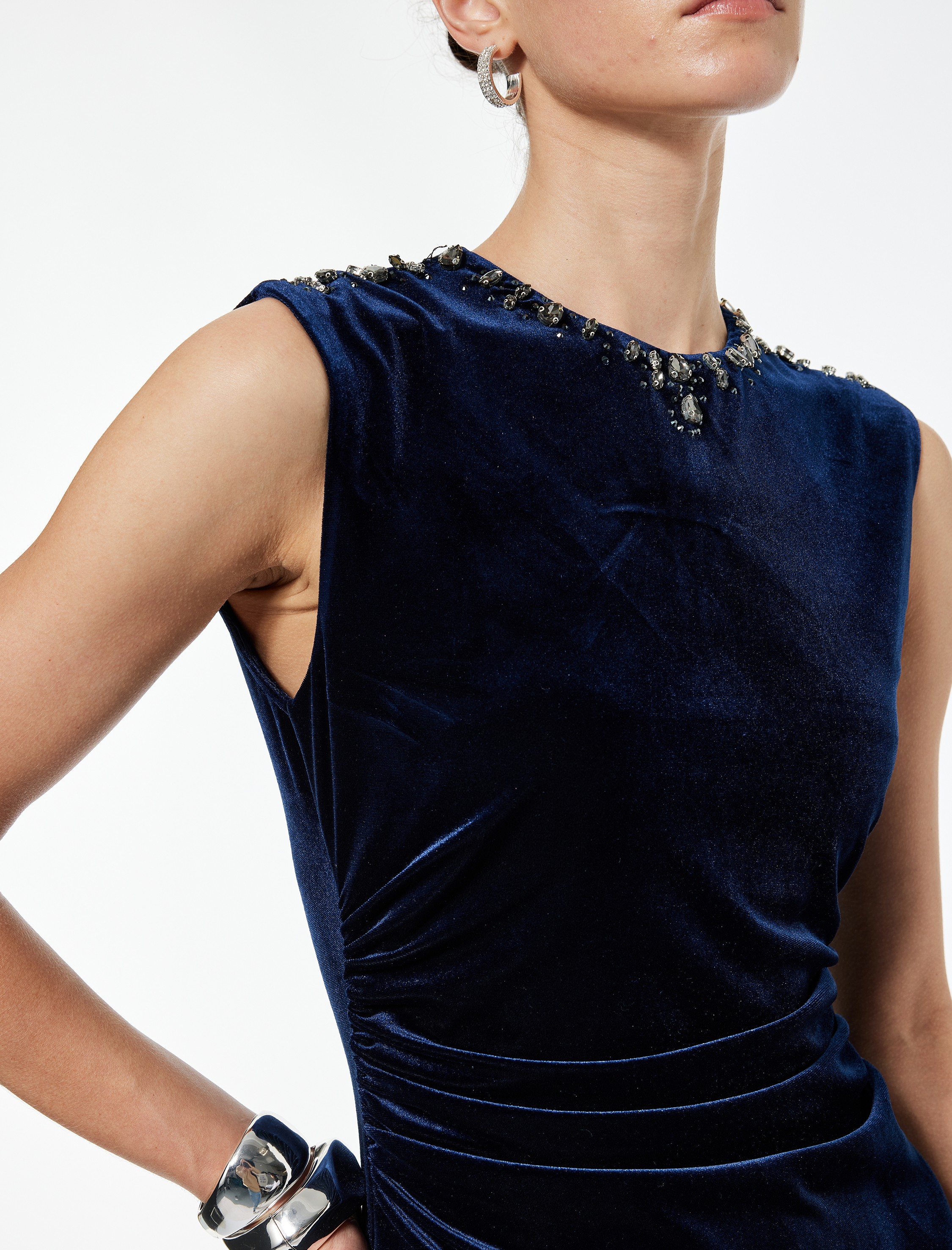   Kolsuz İşleme Detaylı Bisiklet Yaka Slim Fit  Elbise