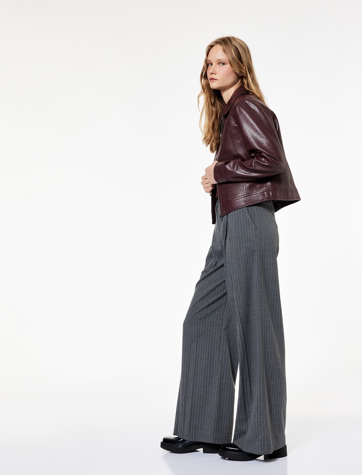  Fermuar Detaylı Cepli Viskon Karışımlı Geniş Paça Pantolon