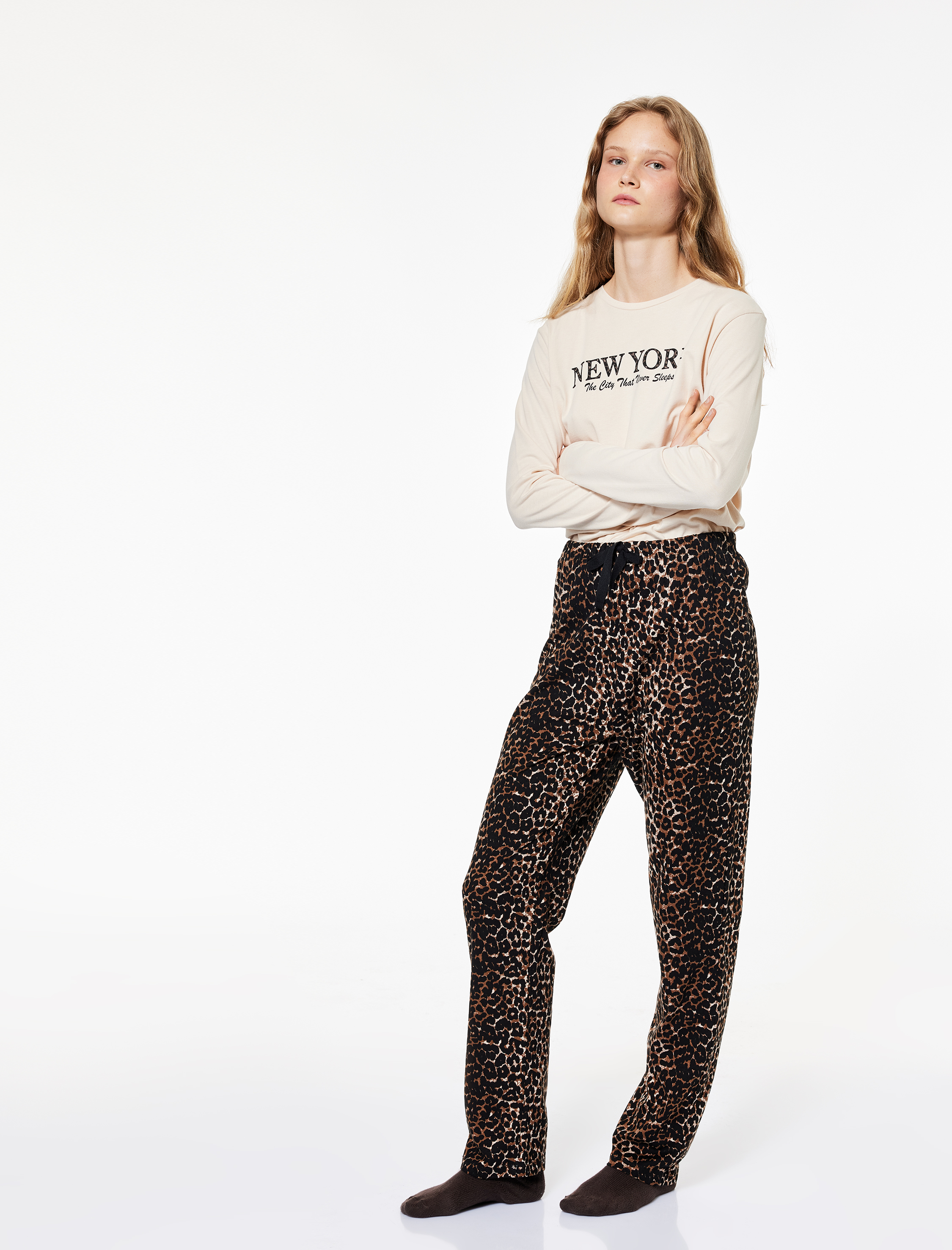   Pamuklu Baskı Detaylı Pijama Takımı