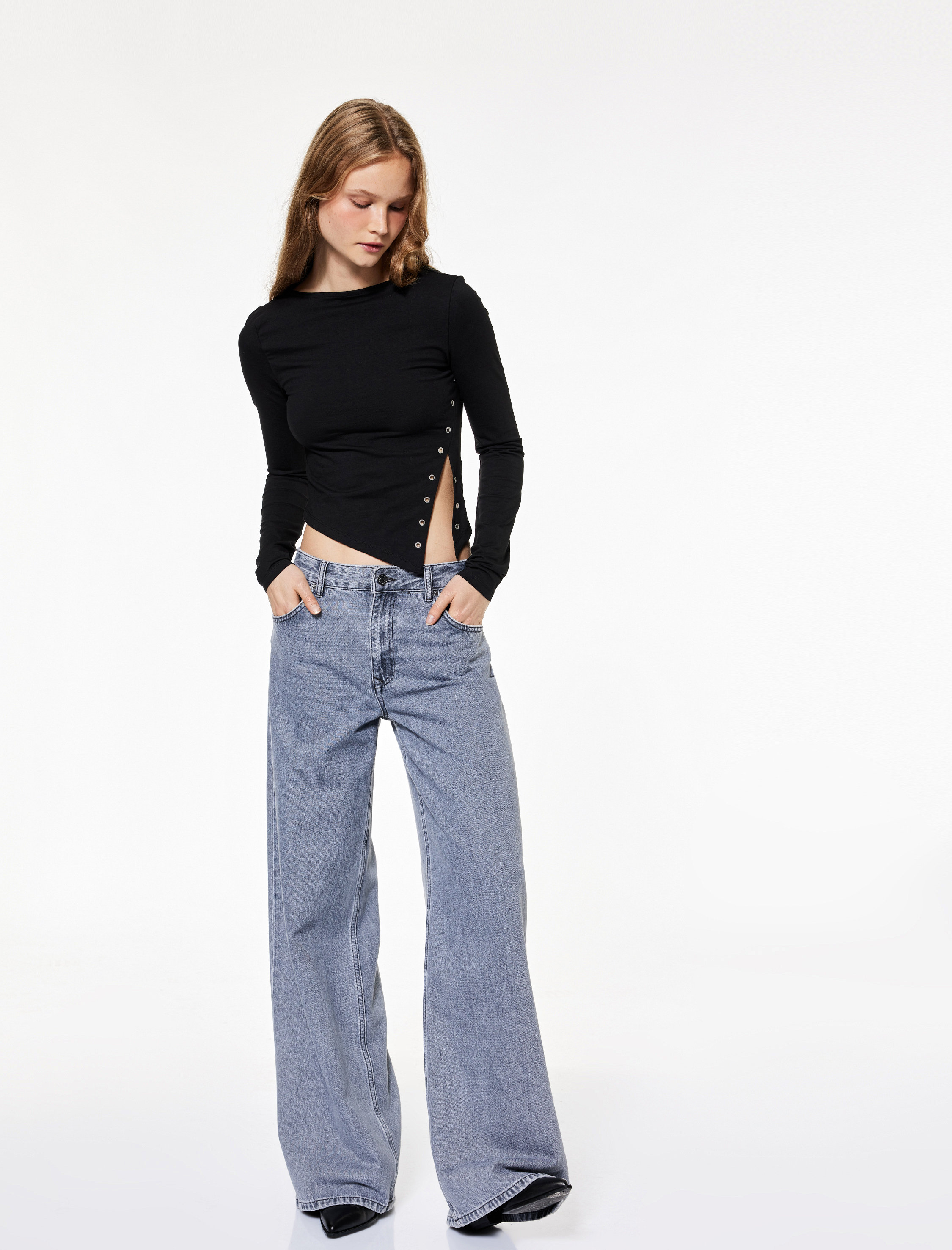 Kayık Yaka Uzun Kollu Troklu Slim Fit Asimetrik Tişört