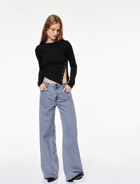 Kayık Yaka Uzun Kollu Troklu Slim Fit Asimetrik Tişört