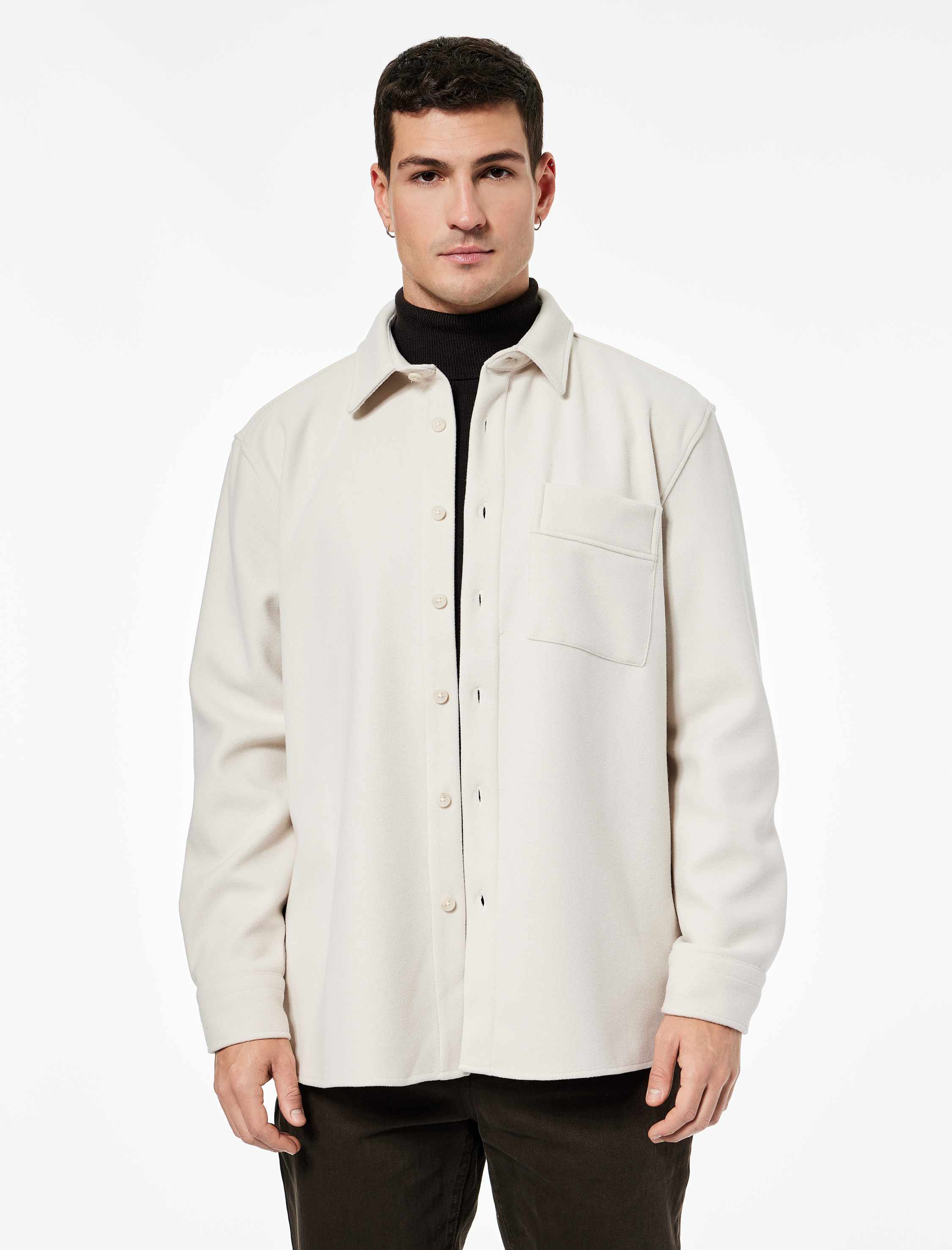   Viskon Karışımlı Cep Detaylı Uzun Kollu Düğmeli Klasik Yaka Gömlek Ceket