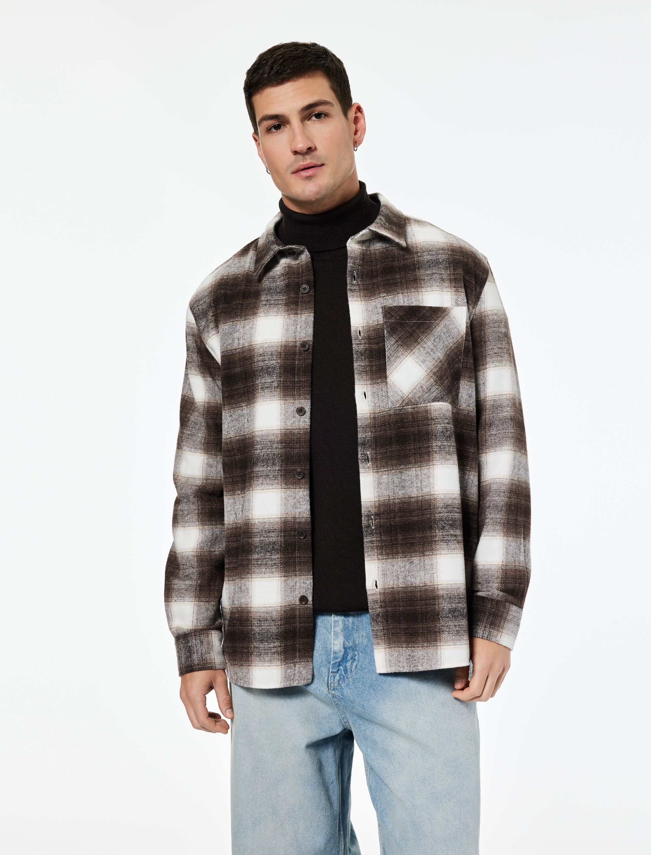   Regular Fit Cep Detaylı Uzun Kollu Klasik Yaka Oduncu Gömleği