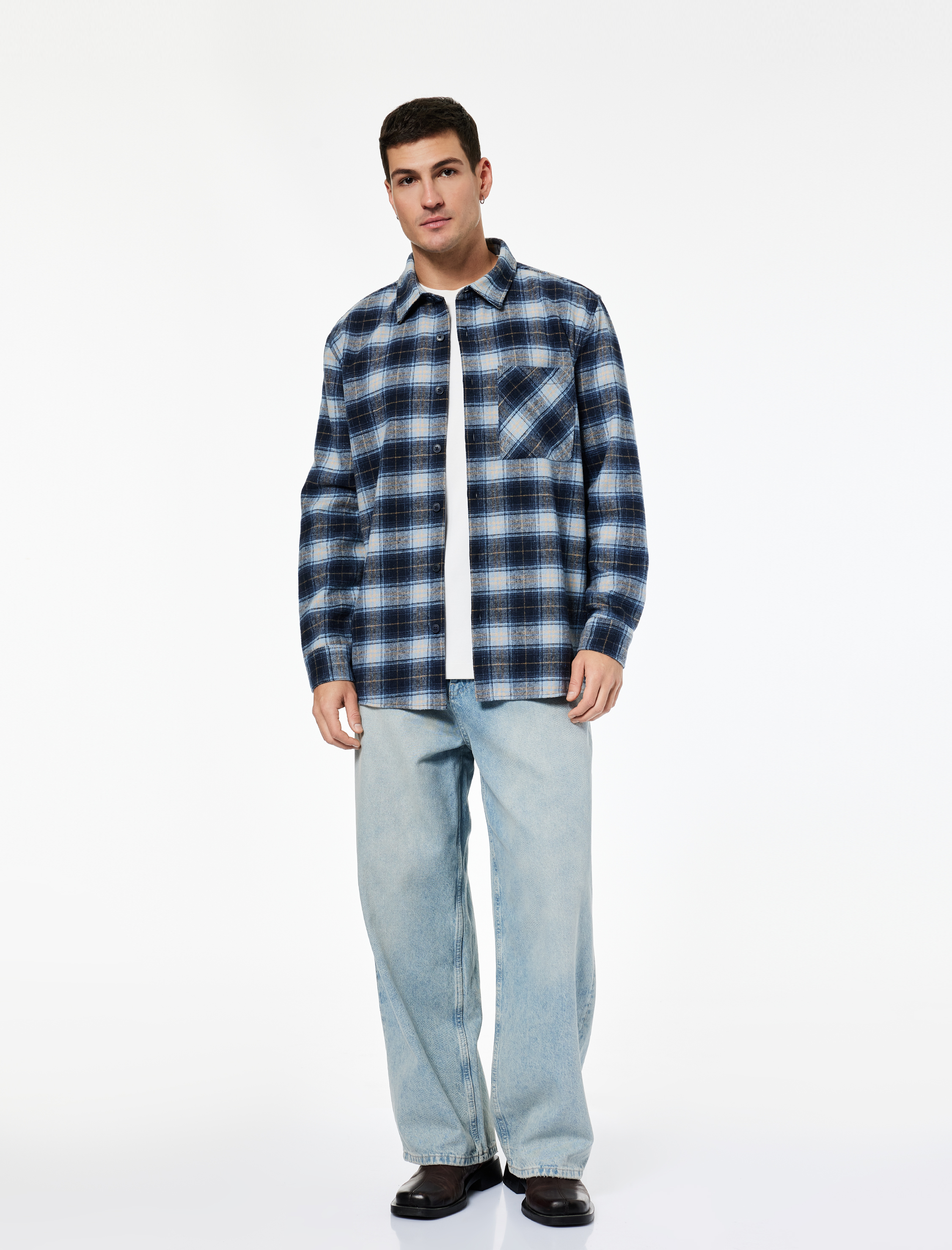   Klasik Yaka Regular Fit Cepli Düğmeli Uzun Kollu Oduncu Gömleği