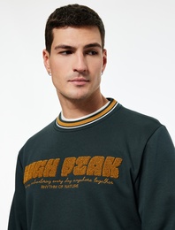 Uzun Kollu Şerit Detaylı Bisiklet Yaka Nakışlı Sweatshirt