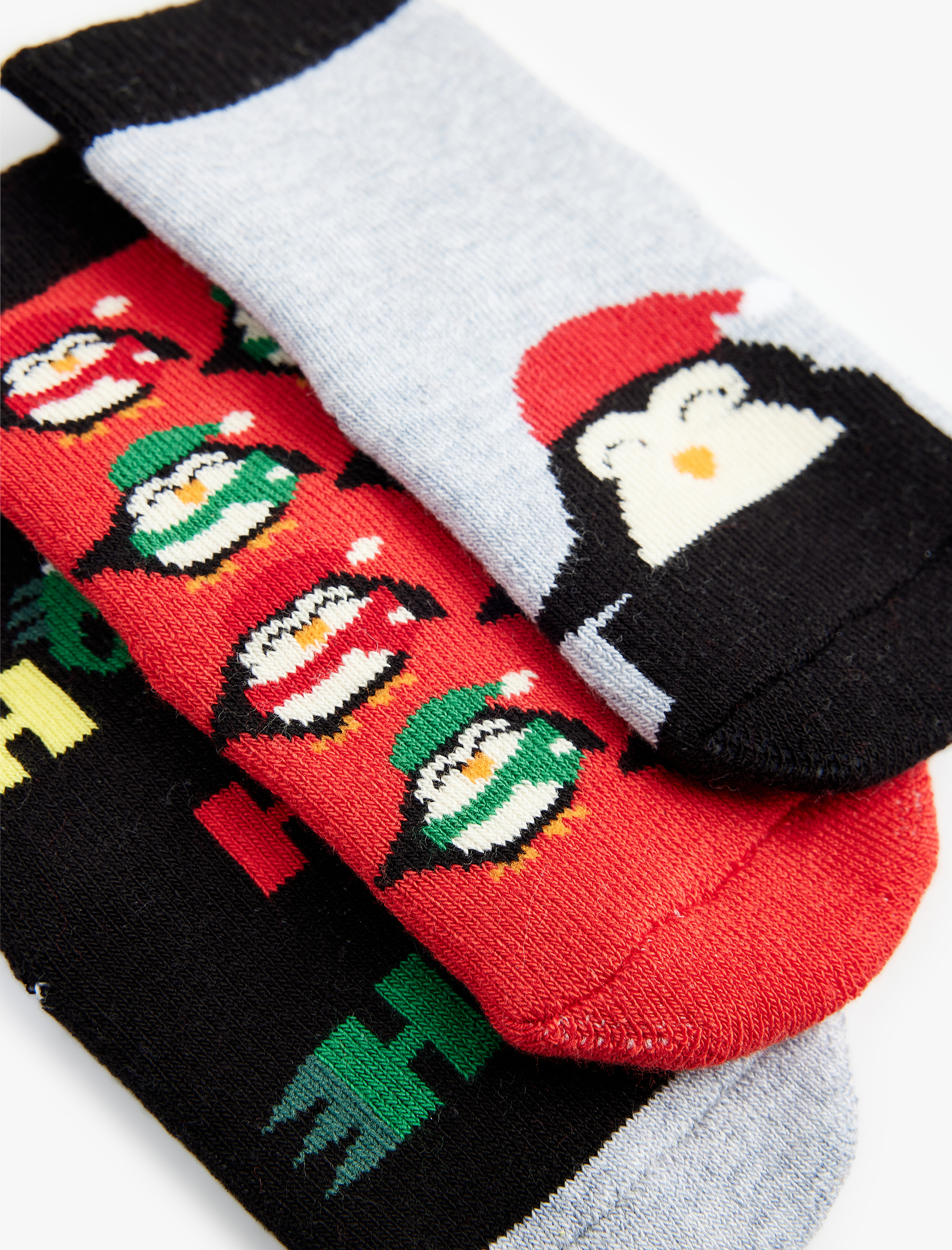  Erkek Bebek Yılbaşı Temalı Penguen Detaylı Pamuklu Havlu Çorap Seti