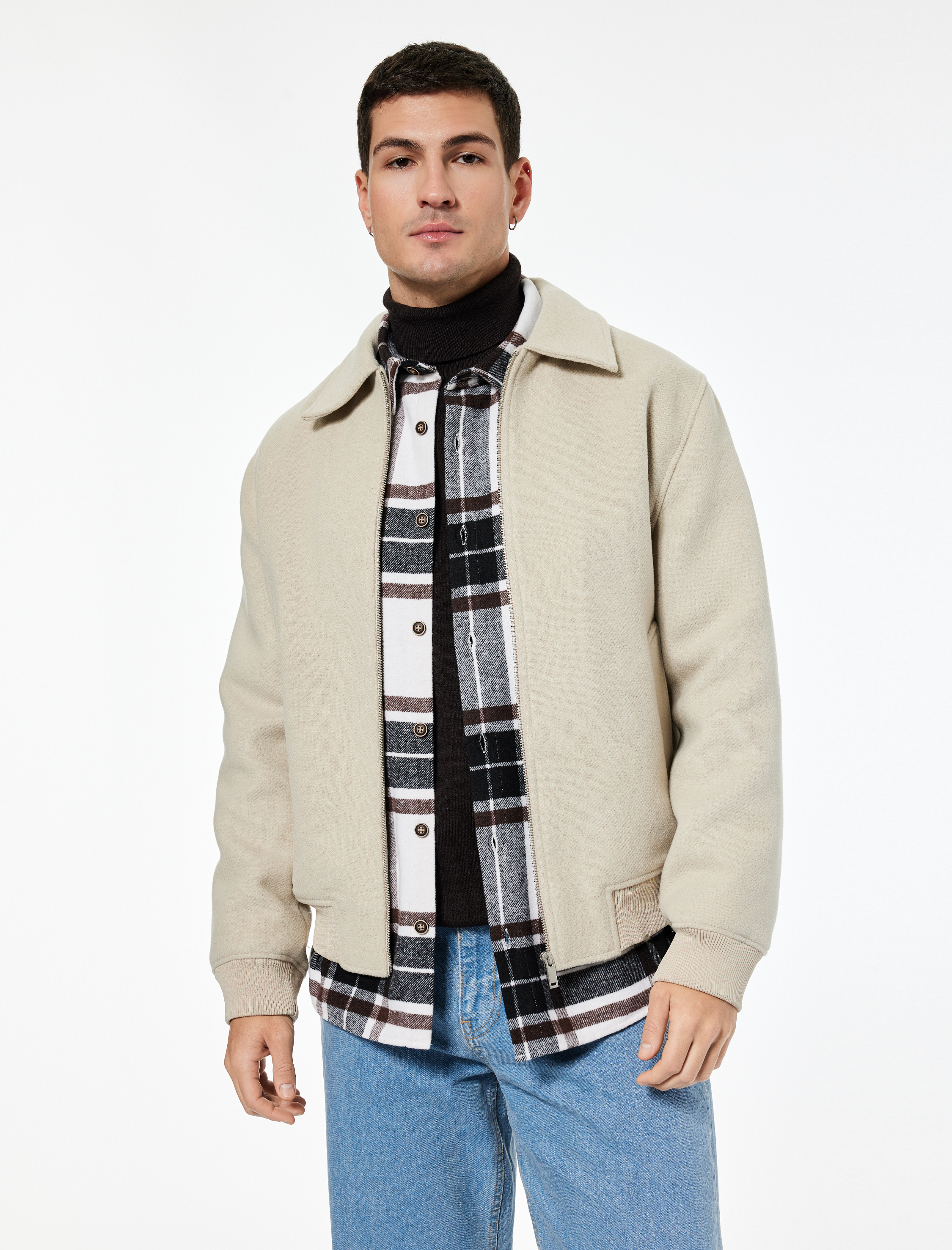   Uzun Kollu Cepli Fermuarlı Gömlek Yaka Kışlık Kaşe Bomber Ceket