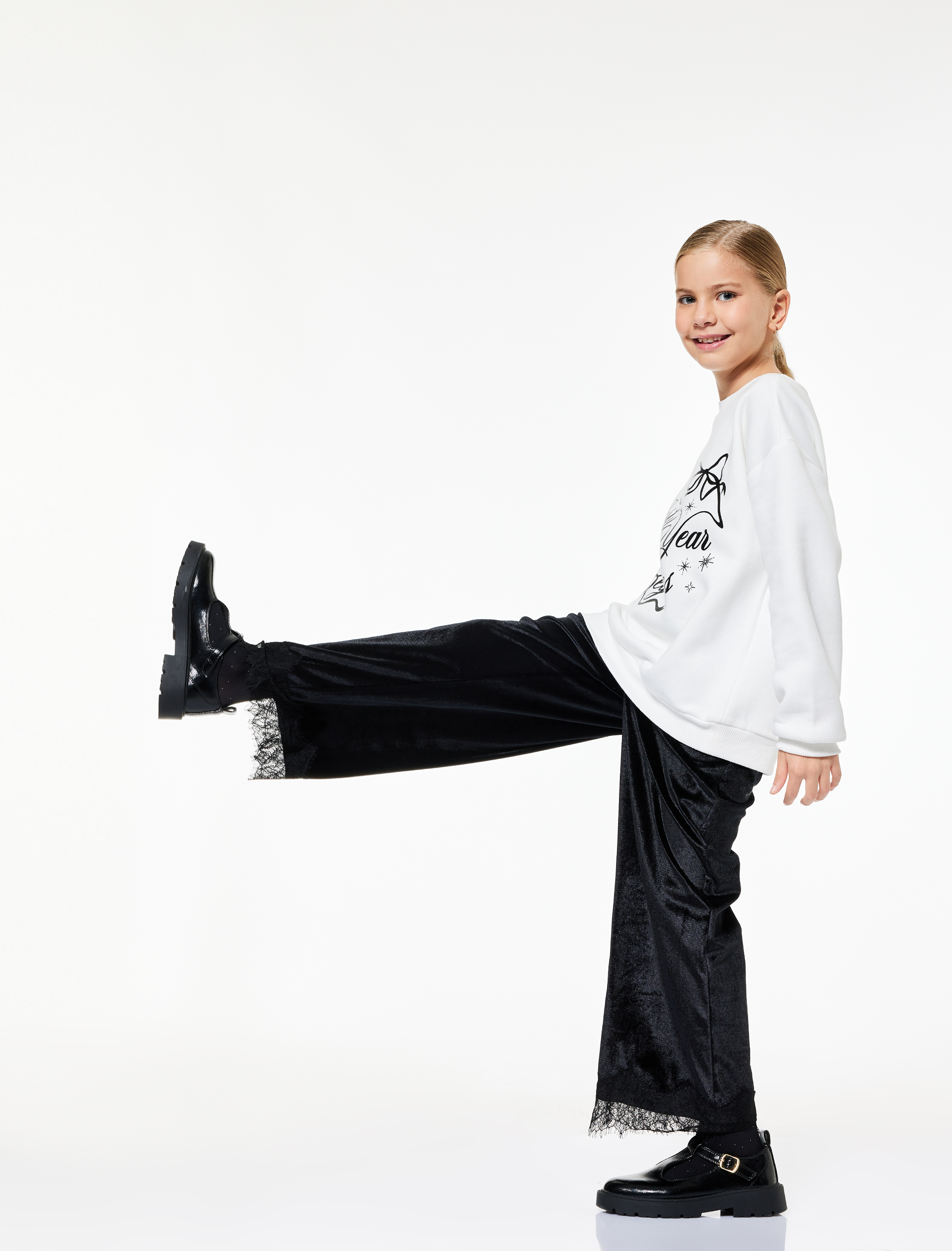  Kız Çocuk Dantel Paça Detaylı Beli Lastikli Yılbaşı Pantolon