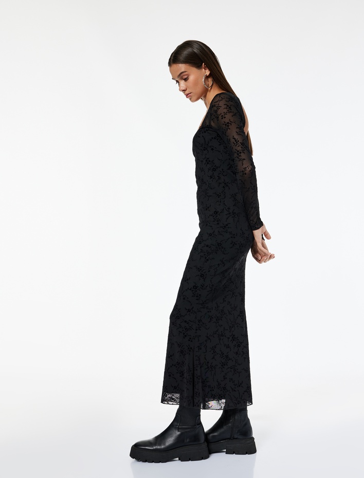  Kare Yaka Uzun Kollu Sırt Detaylı A Kesim Midi Dantel Elbise