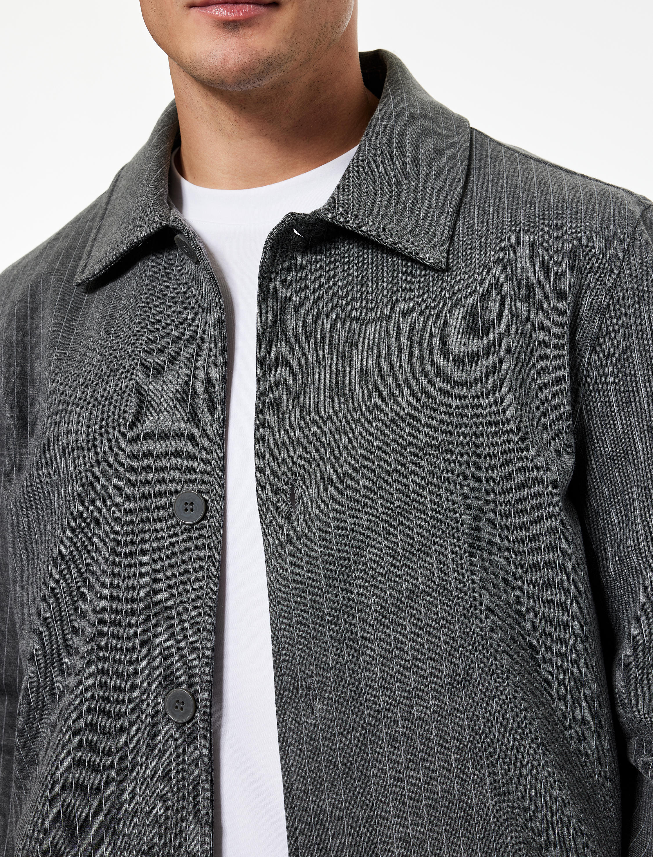 Viskon Karışımlı Uzun Kollu Cepli Klasik Yaka Gömlek Ceket