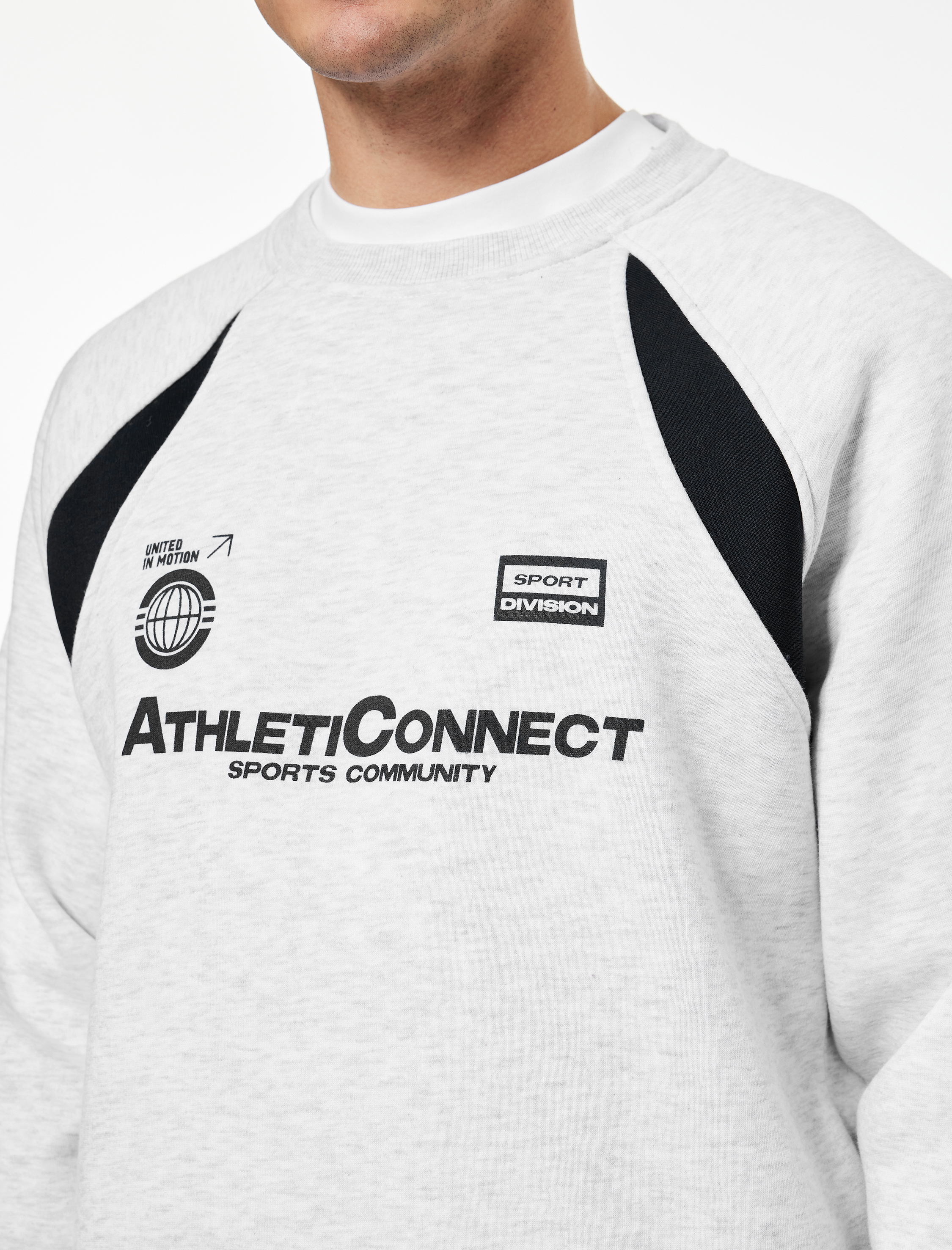   Regular Fit Uzun Kollu Bisiklet Yaka Baskılı Sweatshirt