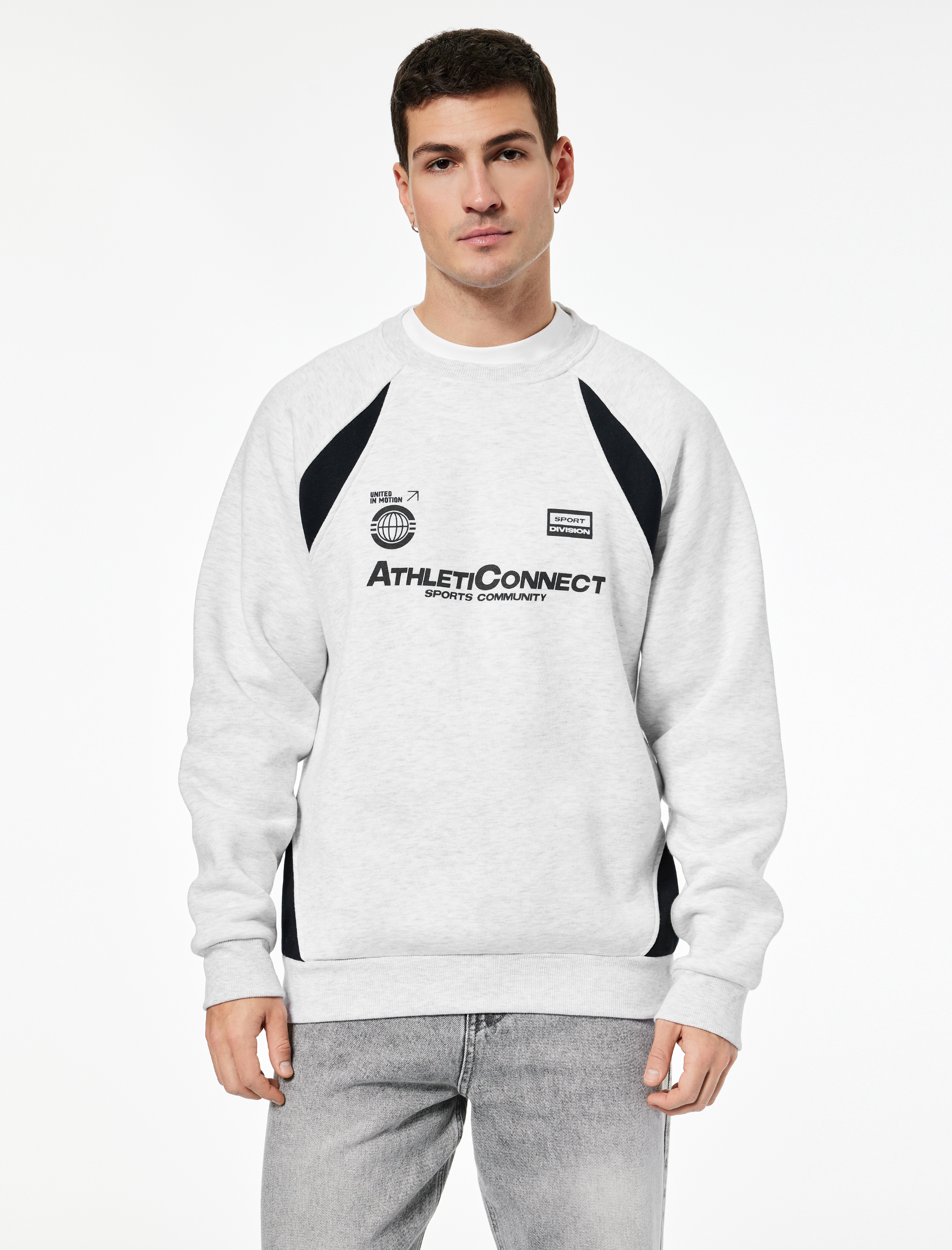   Regular Fit Uzun Kollu Bisiklet Yaka Baskılı Sweatshirt