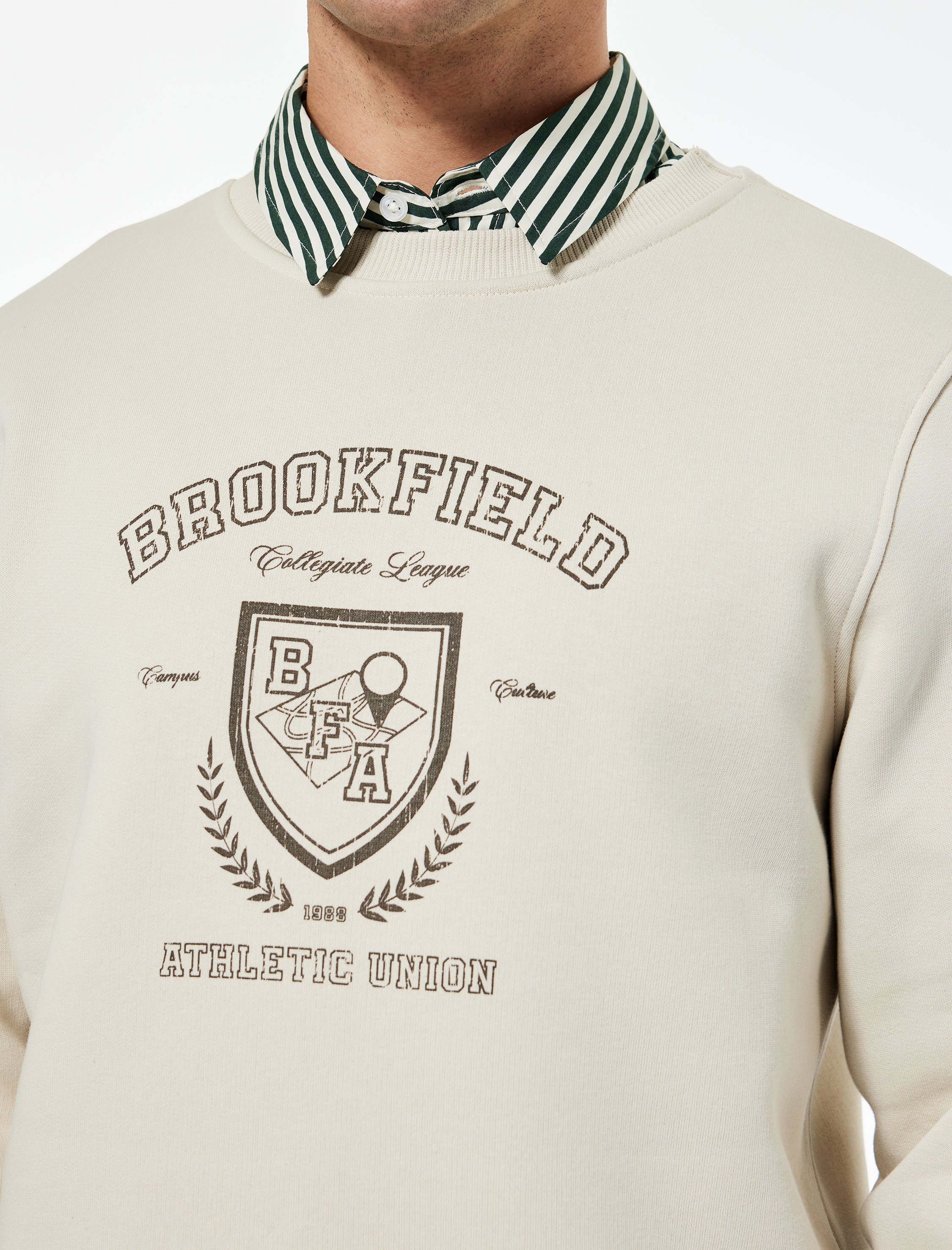   Uzun Kollu Bisiklet Yaka Baskılı Sweatshirt