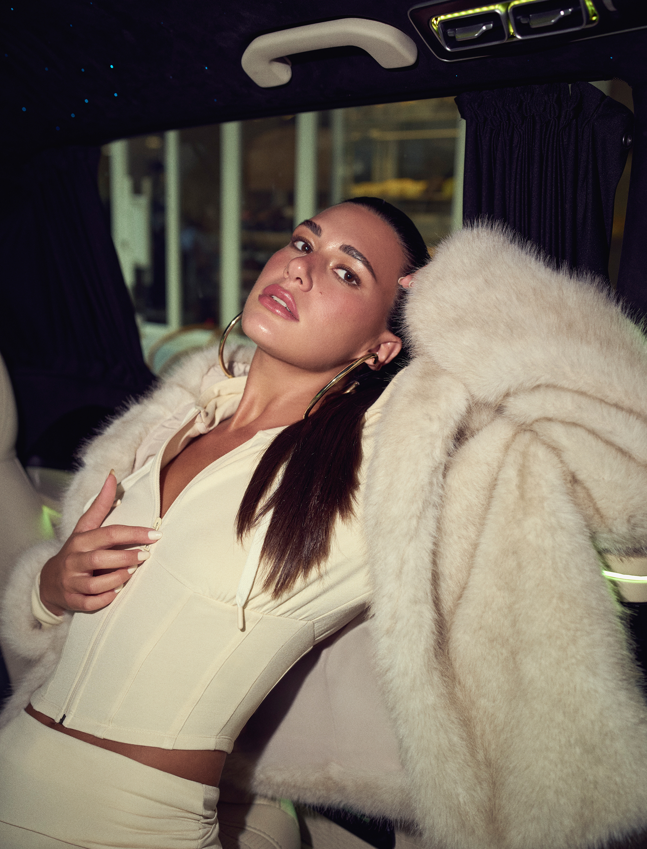   Koton X Sibil Çetinkaya - Suni Kürk Mont Uzun Kollu Kapüşonlu