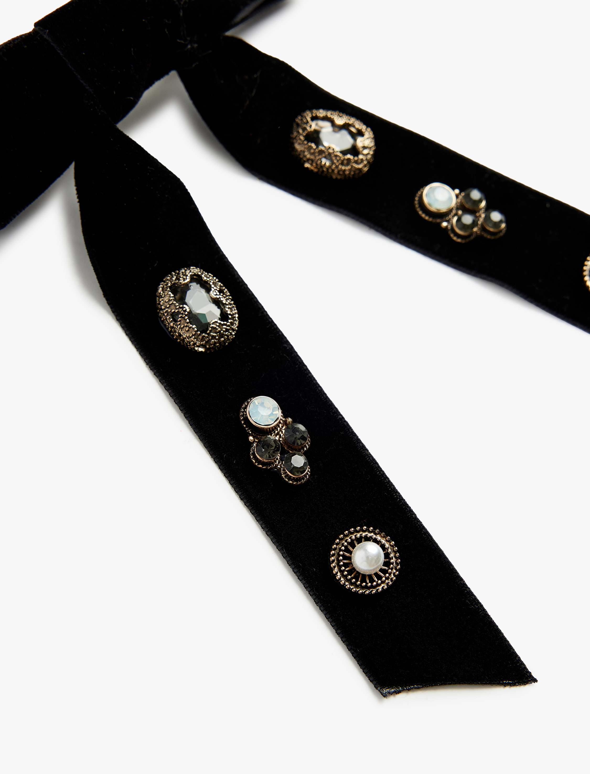  Kadın Boncuk Detaylı Fiyonklu Saç Tokası