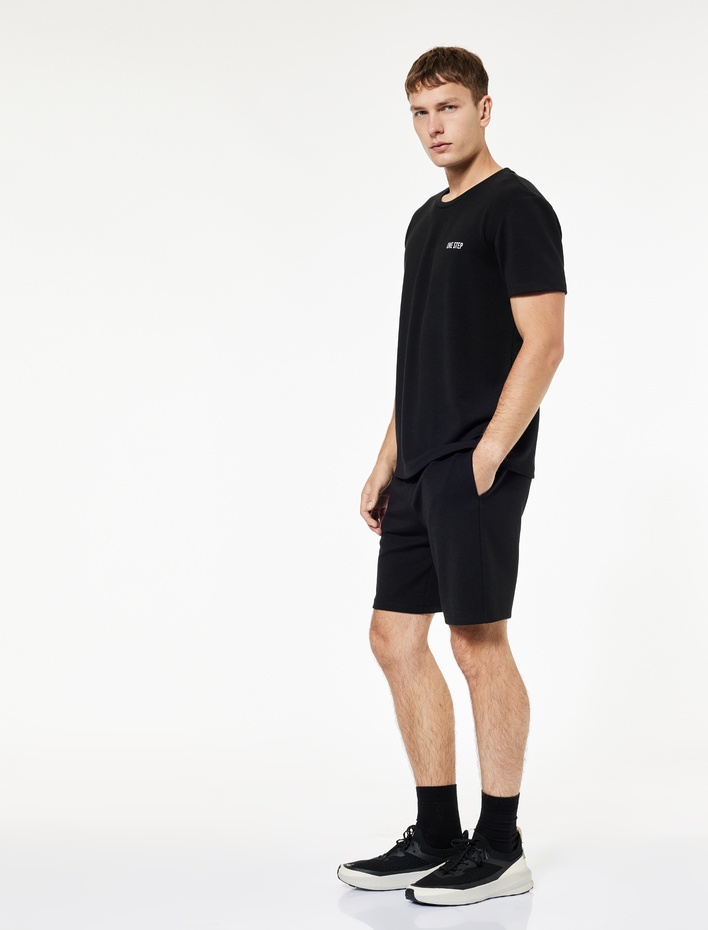  Baskılı Cepli Beli Bağcıklı Spor Şort